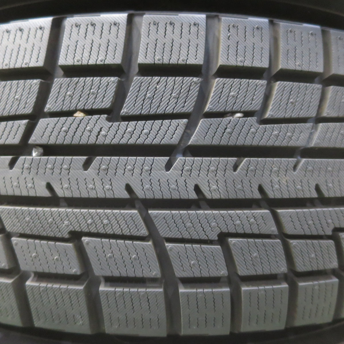 バリ溝！25年！キレイ！ほぼ10分★プリウス 等 195/65R15 スタッドレス ヨコハマ アイスガード iG52C BALMINUM TR10 バルミナ 15インチ PCD100/5H★6041705イス