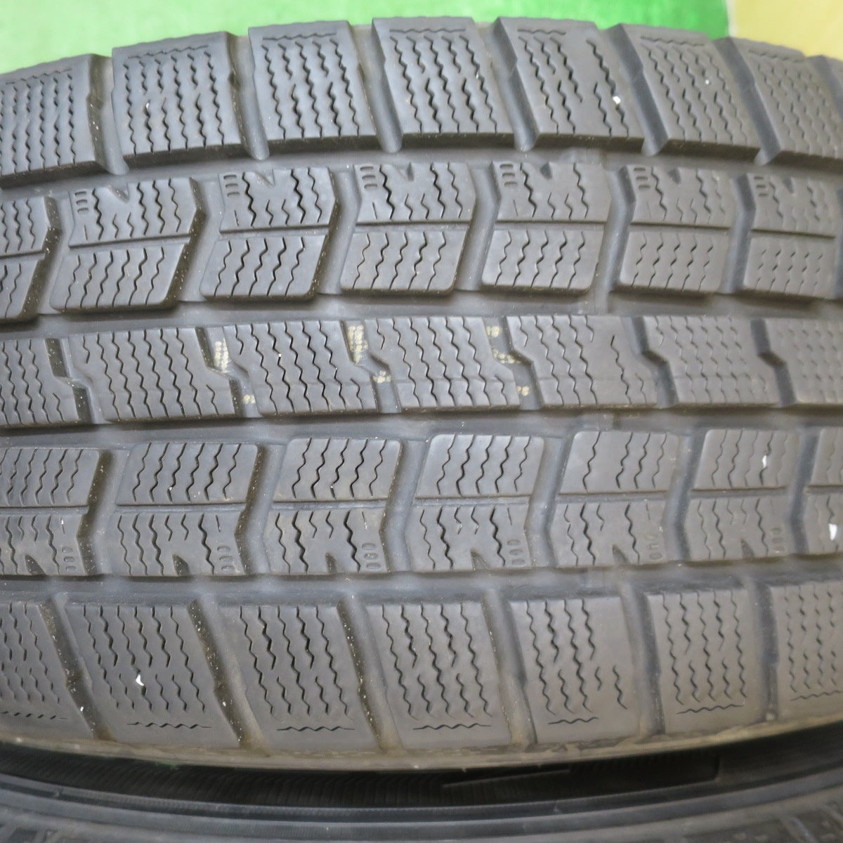 バリ溝！22年！キレイ！9.5分★スタッドレス 215/65R16 グッドイヤー アイスナビ7 SCHNEIDER シュナイダー 16インチ PCD114.3/5H★5080803NJス