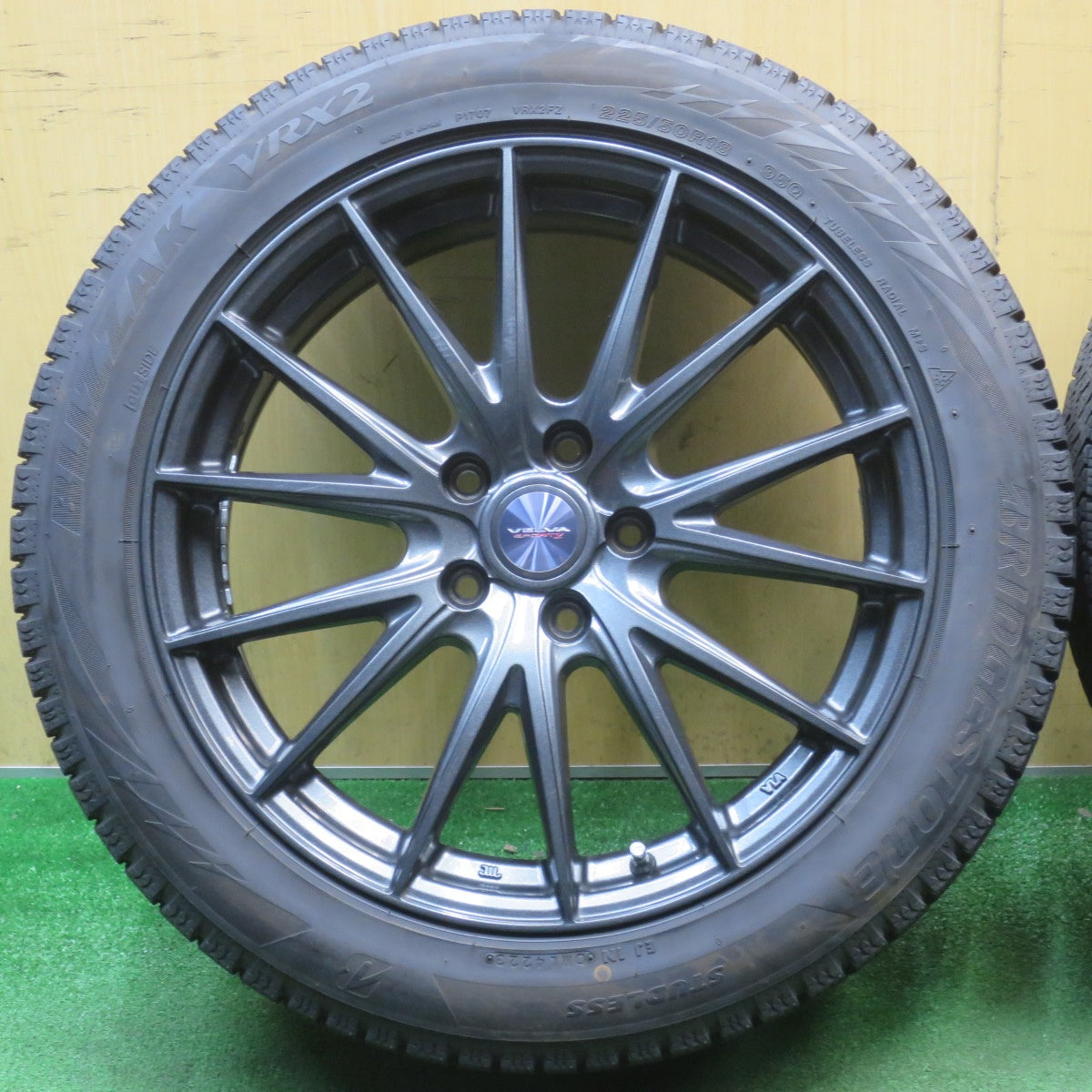 バリ溝！23年！キレイ！9.5分★スタッドレス 225/50R18 ブリヂストン ブリザック VRX2 VELVA SPORTZ ヴェルヴァ 18インチ PCD114.3/5H★6042905NJス