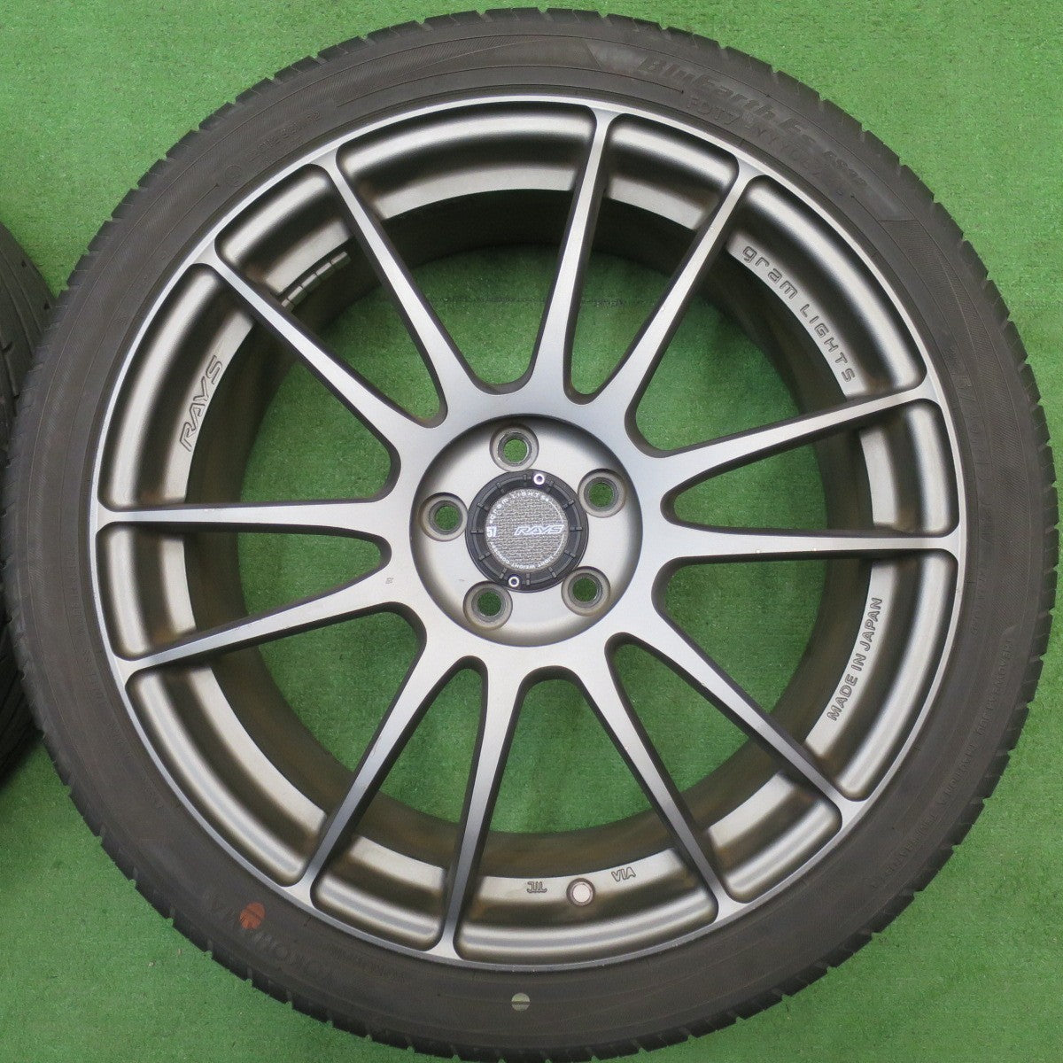 4本価格！23年★86 BRZ 等 RAYS 57XTREME gram LIGHTS 225/40R18 ヨコハマ BluEarth-ES ES32 レイズ グラムライツ 18インチ PCD100/5H★6022507NJノ
