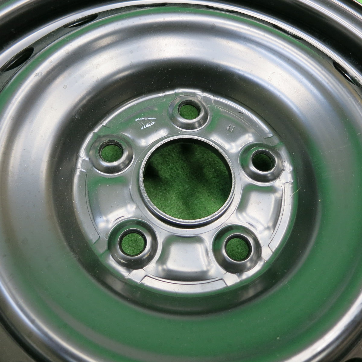 *送料無料* 新車外し★トヨタ 80系 ノア ヴォクシー 純正 スチール ホイール 15インチ J15×6J PCD114.3/5H★4050203イホ