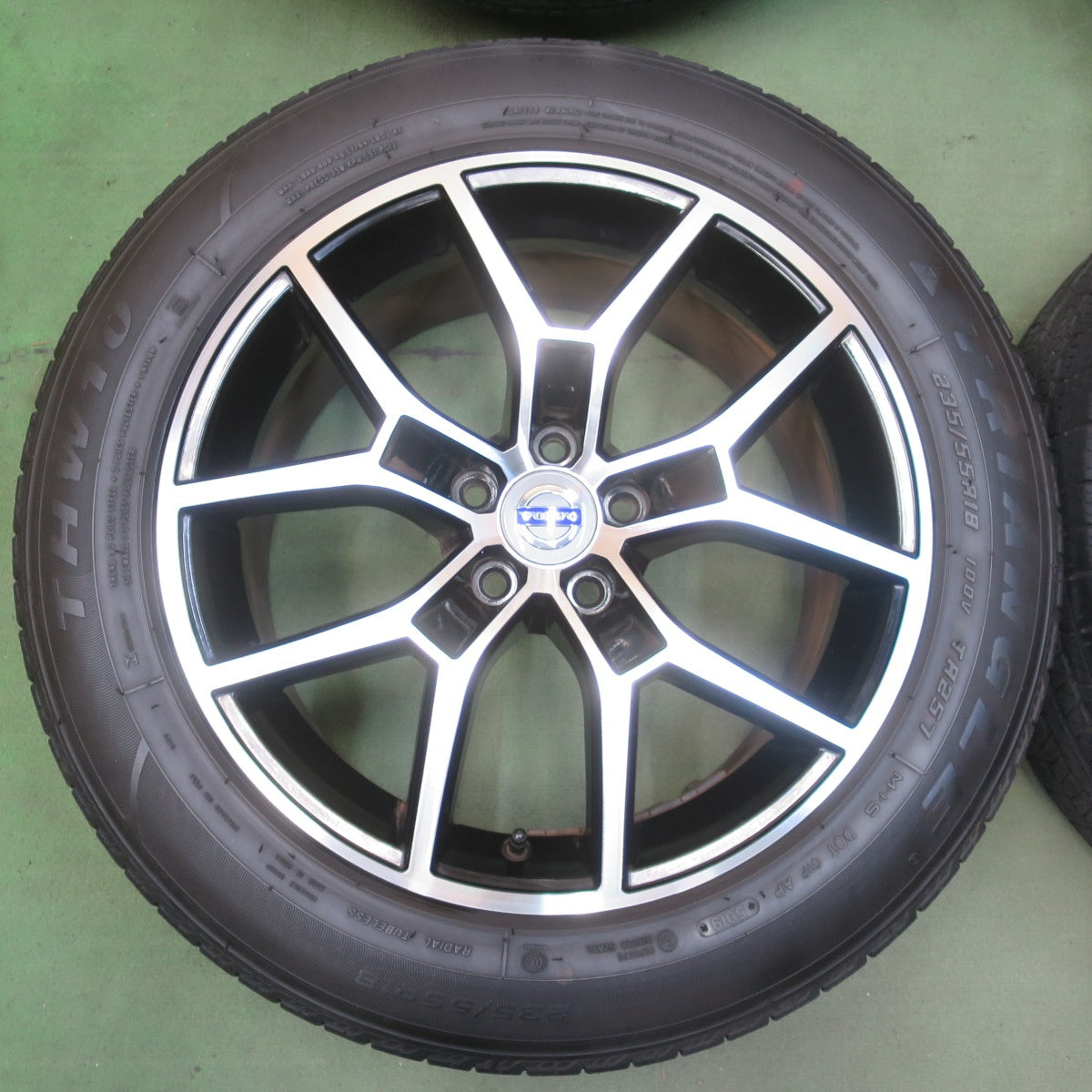 バリ溝！9.5分◎ボルボ ポールスター 純正 タイプ 社外 235/55R18 トライアングル THW10 TR257 18インチ PCD108/5H◎6081701イノ
