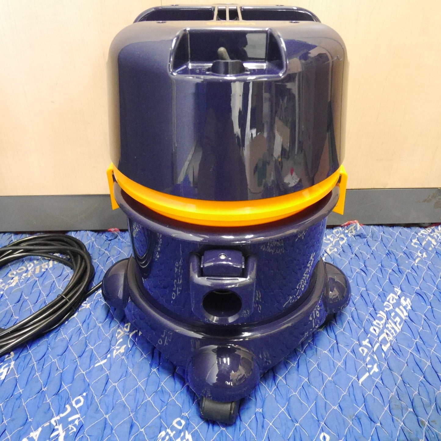 [送料無料] 未使用☆Suiden スイデン 乾湿 両用 型 掃除機 SAV-110R 業務用 クリーナー 100V☆