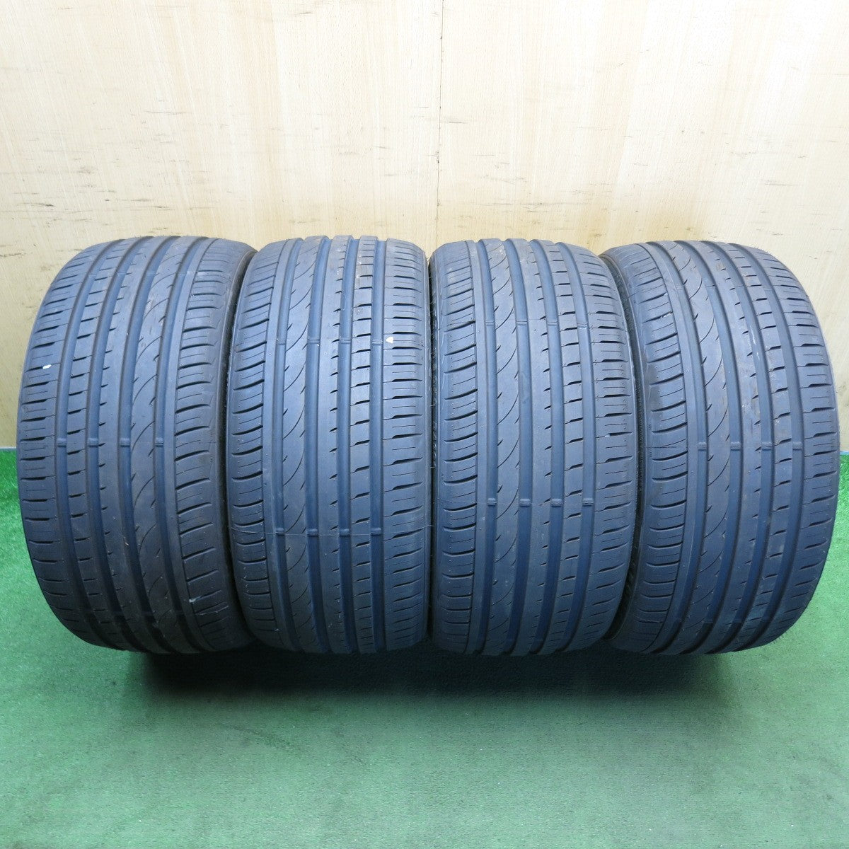 ほぼ未使用！25年◎255/35R20 アプタニー SPORT macro RA301 タイヤ 20インチ アウディ A5 A6 A7 ボルボ V90 S90 等◎6082602KKノタ