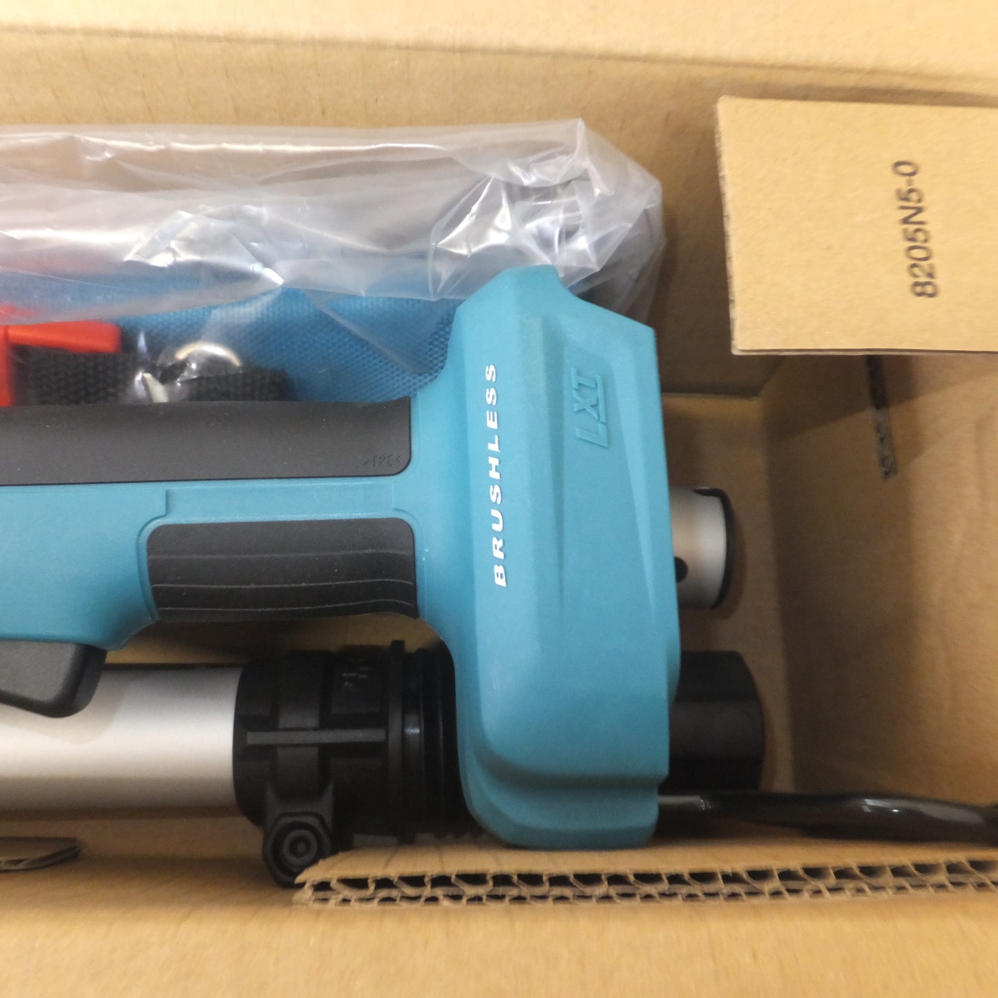 [送料無料] 未使用★マキタ makita 200mm 充電式高枝チェンソー MUA200DZ　バッテリ 充電器 別販売★