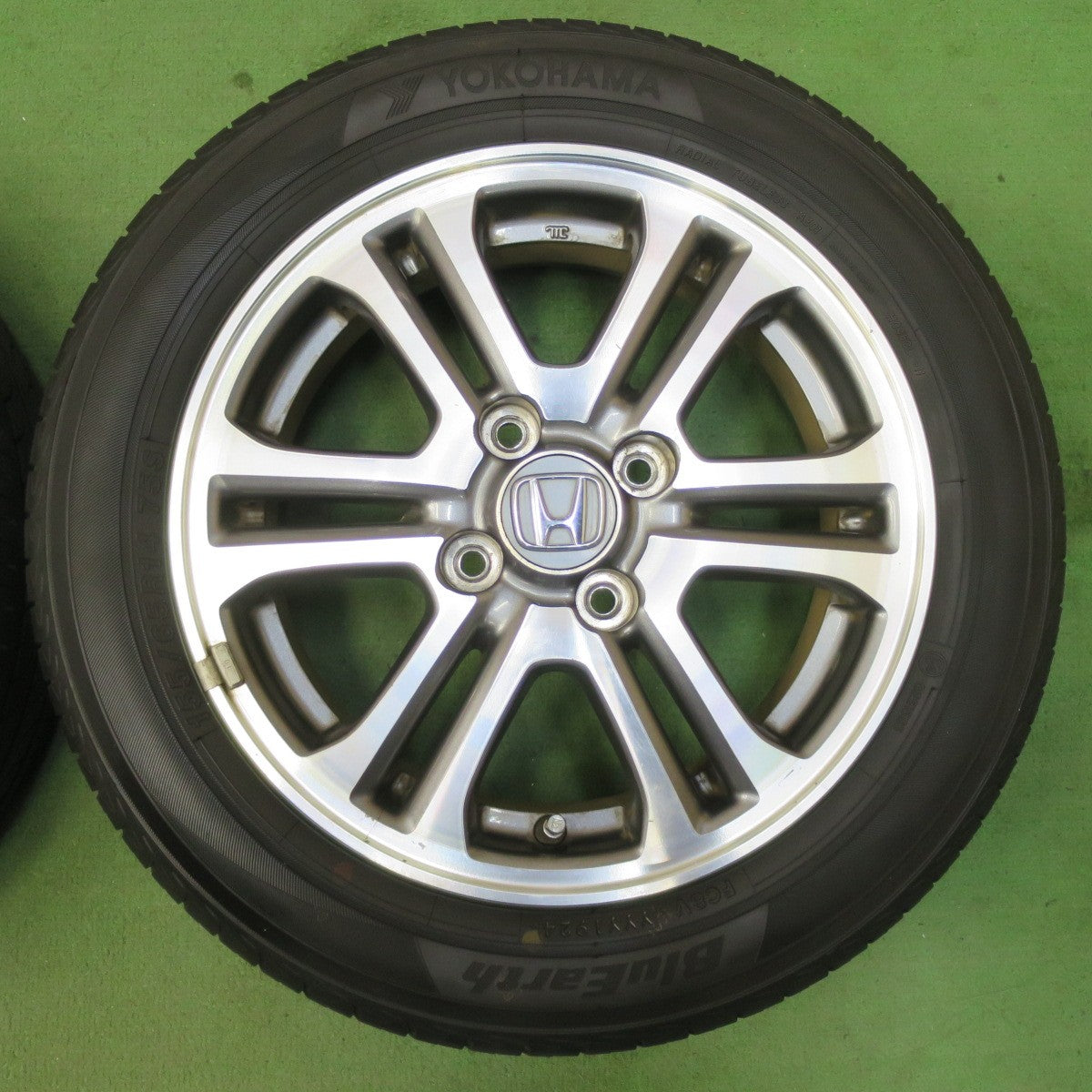 バリ溝！24年！9.5分以上★ホンダ N-BOX 純正 155/65R14 ヨコハマ ブルーアース AE01 14インチ PCD100/4H★5051714イノ