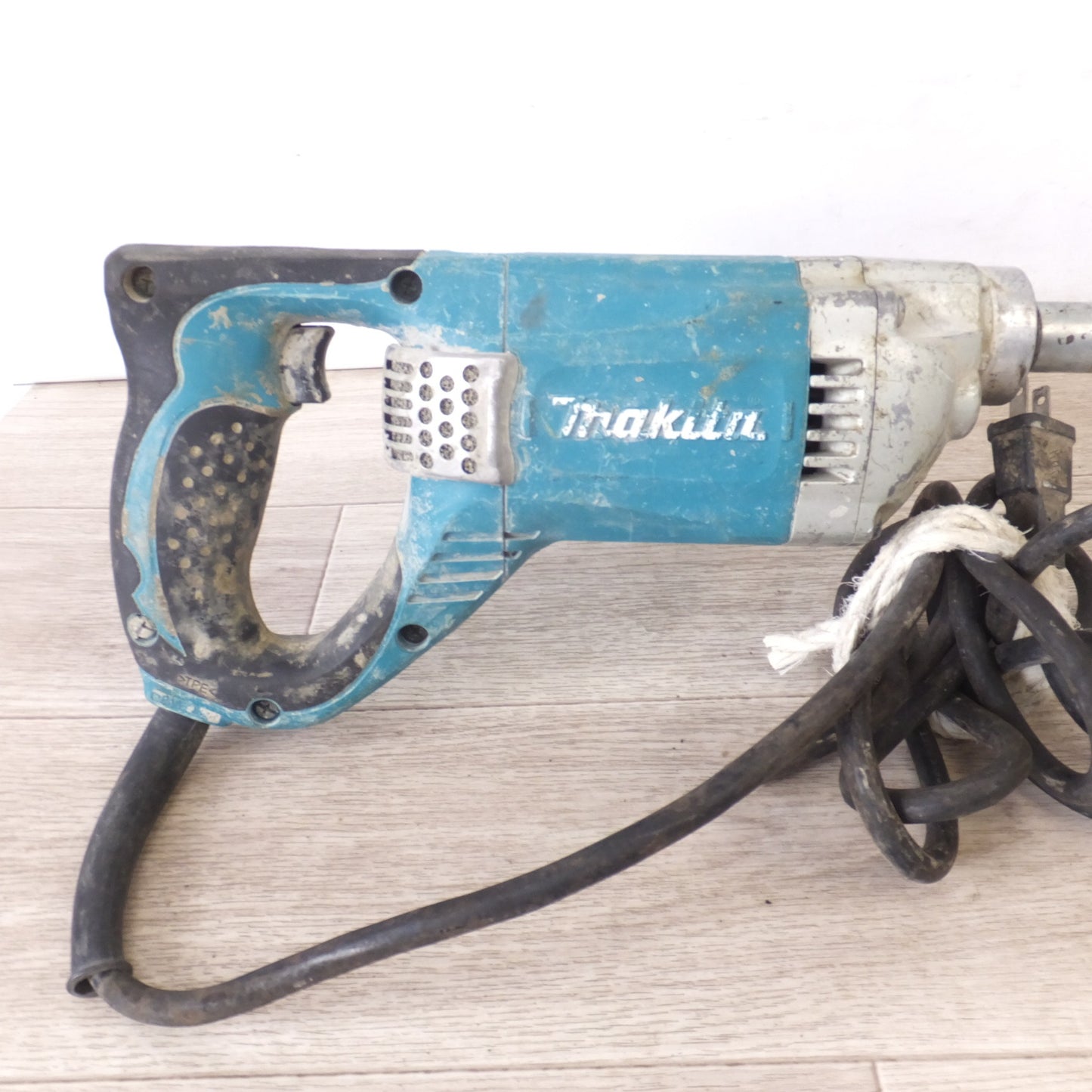 [送料無料] ★マキタ makita カクハン機 UT1305　100V 9A 50-60Hz 850W★
