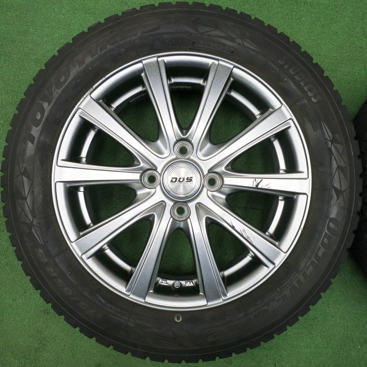バリ溝！キレイ！8.5分★スタッドレス 175/65R15 トーヨー オブザーブ GIZ2 D.O.S. DOS 15インチ PCD100/4H★5010202NJス