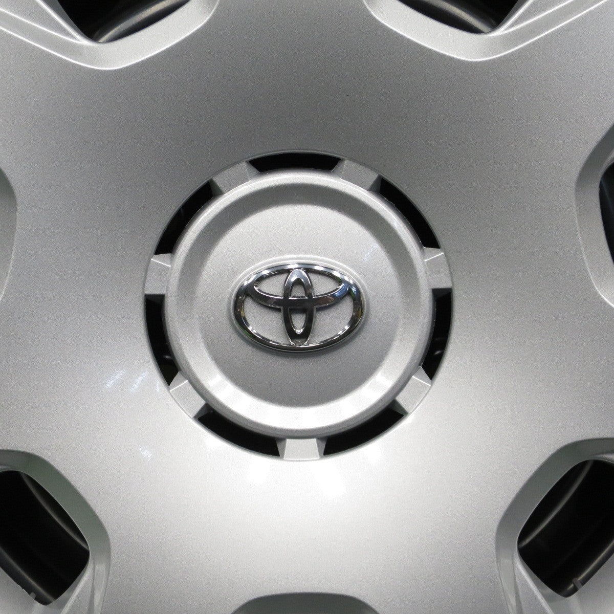 新車外し！22年★トヨタ 200系 ハイエース 純正 スチール 195/80R15 107/105N ブリヂストン エコピア RD613 15インチ PCD139.7/6H★6012203NKノ