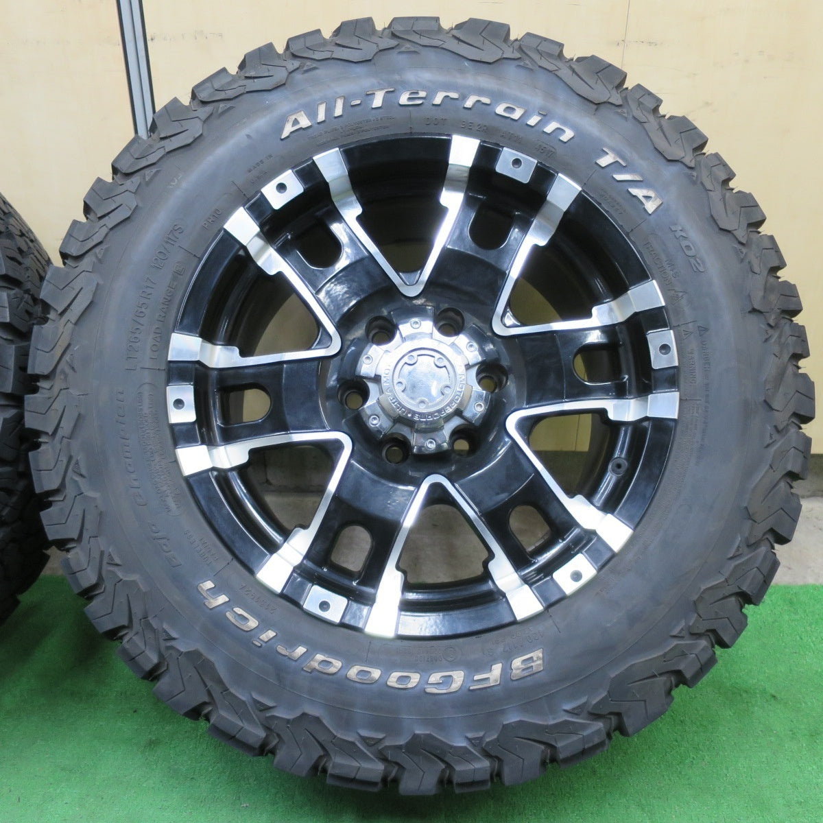 4本価格★ULTRA MOTOR SPORTS 265/65R17 BFグッドリッチ All-Terrain T/A KO2 ホワイトレター PCD139.7/6H★4072902イノ