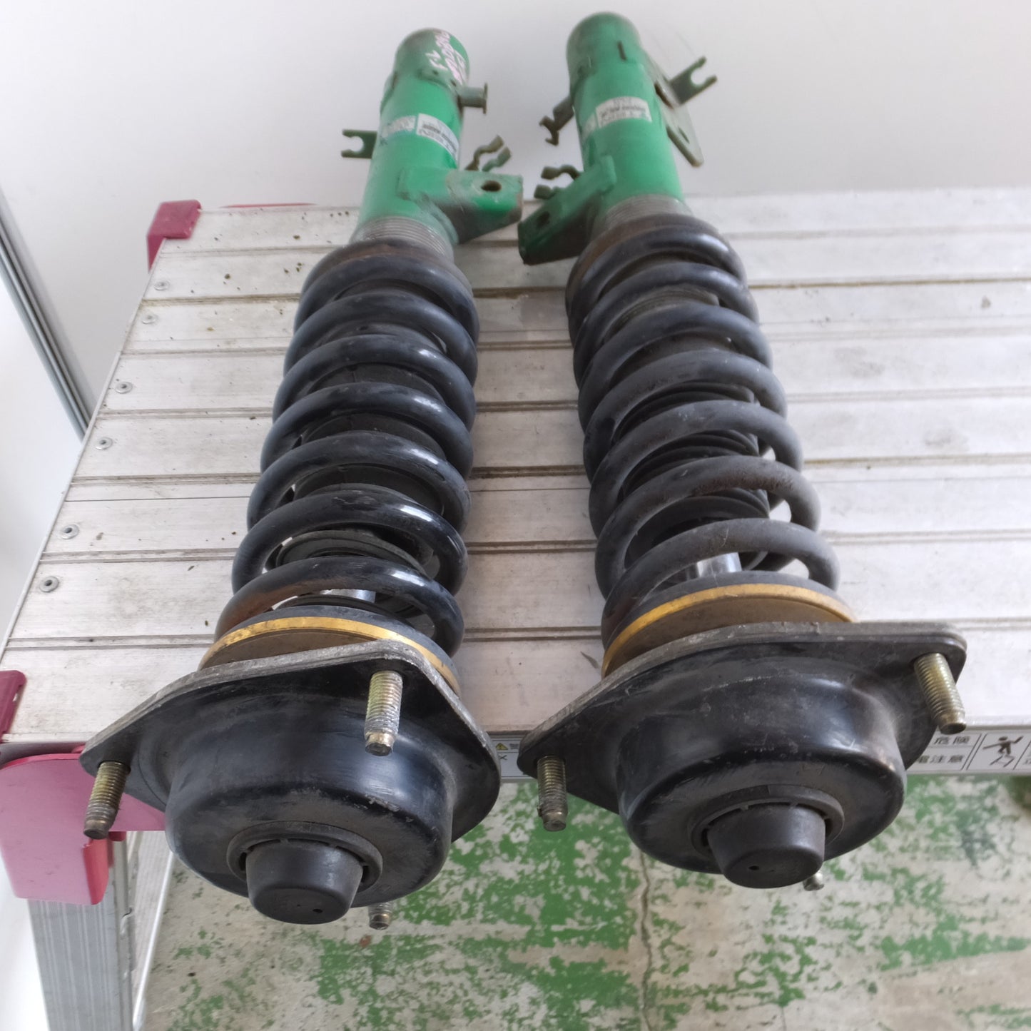 [送料無料] ◆TEIN エルグランド E51 車高調 サスペンション DUP13-12531 DUP12-12746 E51-R E51-FL E51-FR テイン 現状品◆