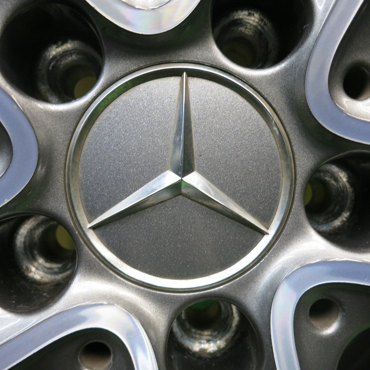 バリ溝！キレイ！8.5分★ベンツ GLCクラス X253 純正 235/60R18 スタッドレス ピレリ アイスアシンメトリコ 18インチ PCD112/5H★5123105HAス