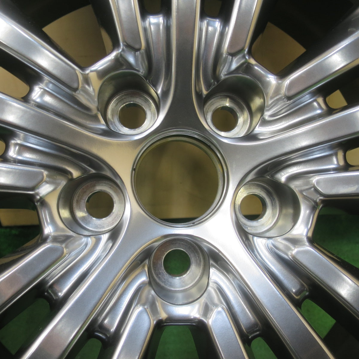 新車外し！23年★トヨタ 80系 ハリアー 純正 225/55R19 トーヨー プロクセス R46A 19インチ PCD114.3/5H★6031401イノ