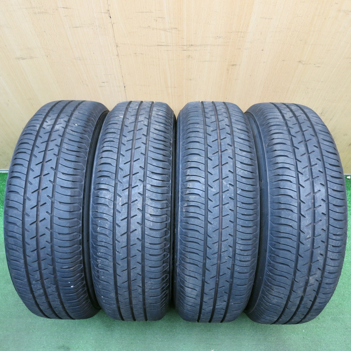 バリ溝！24年！8.5分◎日産 ノート キューブ 等 純正 スチール 175/65R14 セイバーリング SL101 14インチ PCD100/4H◎6080610HAノ