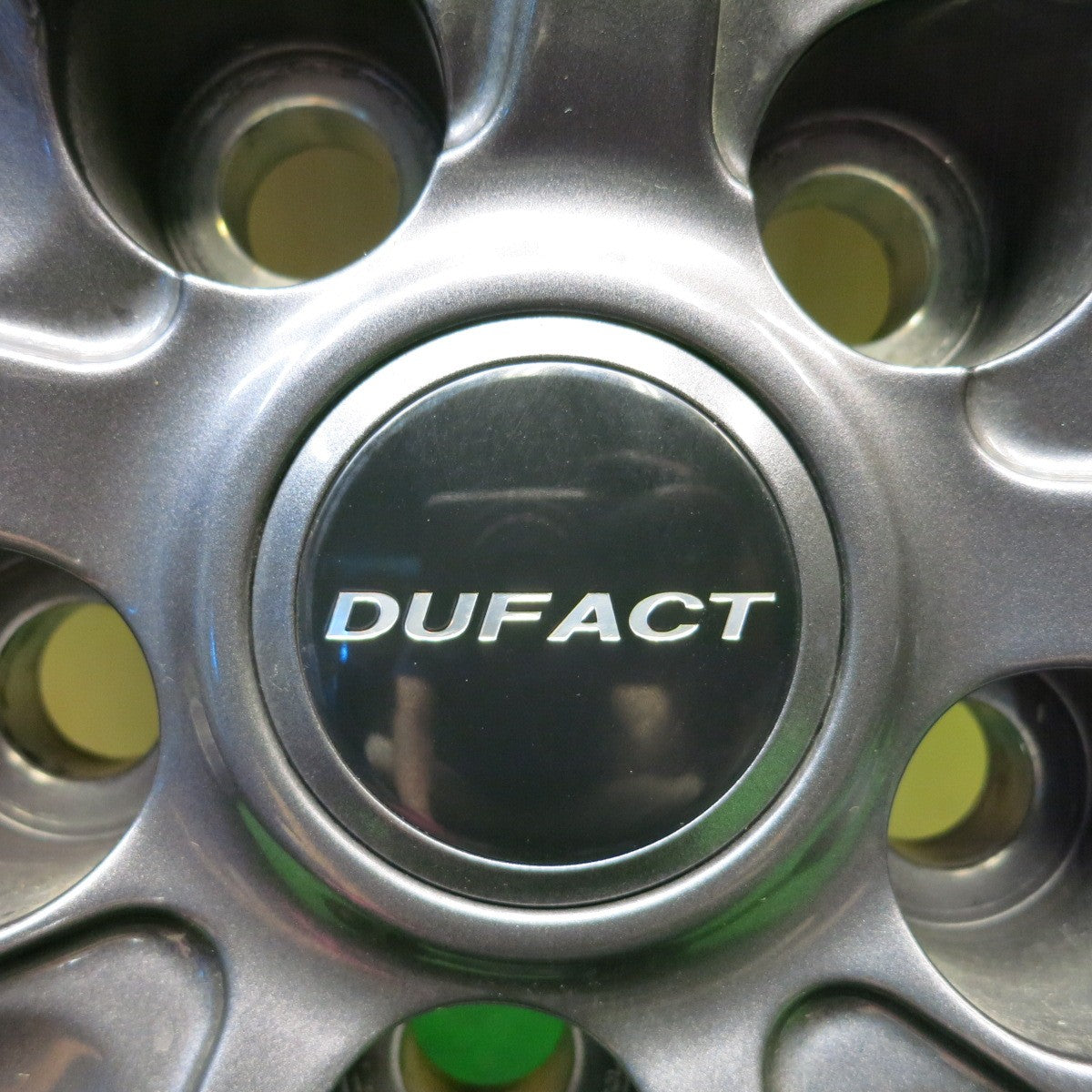 バリ溝！23年！キレイ！9.5分以上★40 アルファード ヴェルファイア 等 225/65R17 スタッドレス ダンロップ ウインターマックス 03 DUFACT デュファクト 17インチ PCD120/5H★5102302HAス