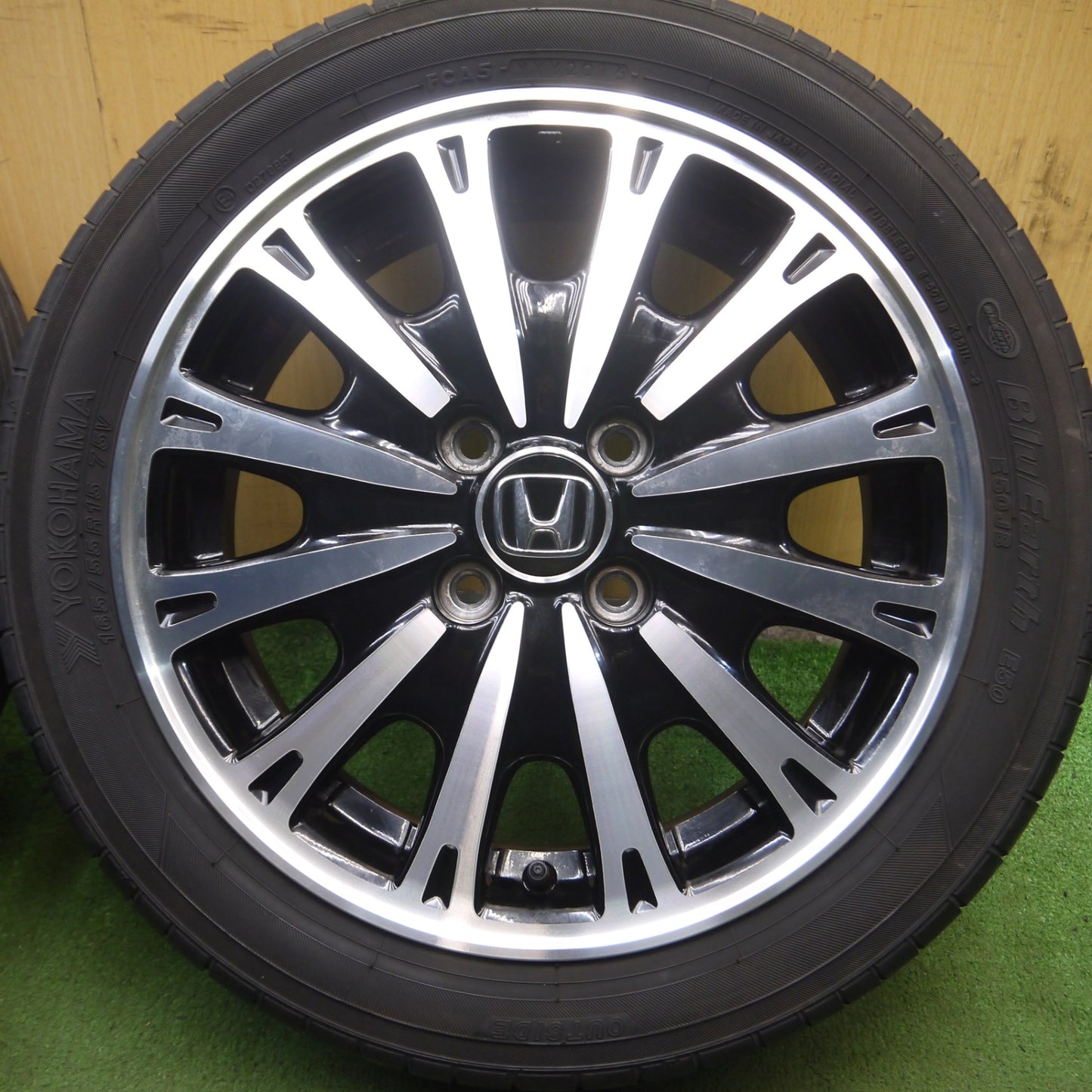 *送料無料* キレイ★ホンダ N-BOX カスタム 純正 165/55R15 ヨコハマ ブルーアース E50 E50JB 15インチ PCD100/4H★4040804Hノ