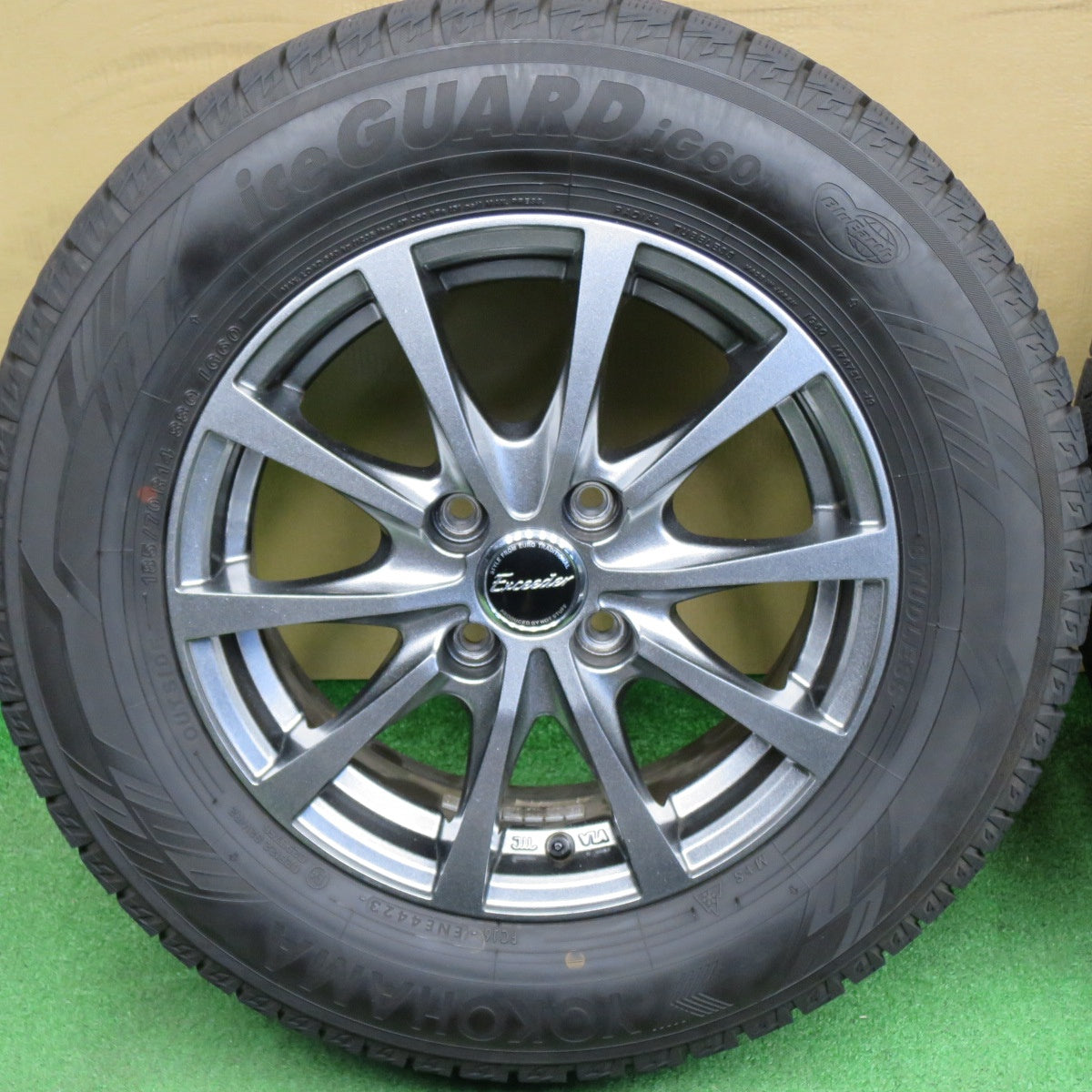 バリ溝！23年！キレイ！9.5分以上★スタッドレス 185/70R14 ヨコハマ アイスガード iG60 Exceeder エクシーダー 14インチ PCD100/4H★6041205NKス