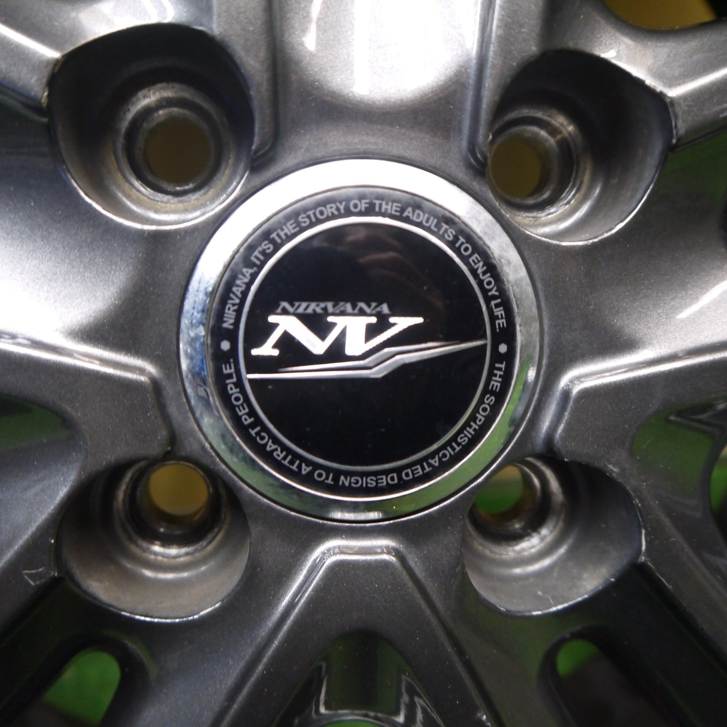 バリ溝！23年！キレイ！9.5分★スタッドレス 185/65R15 ヨコハマ アイスガード iG60 NIRVANA NV ニルバーナ ニルヴァーナ 15インチ PCD100/4H★6040103Hス