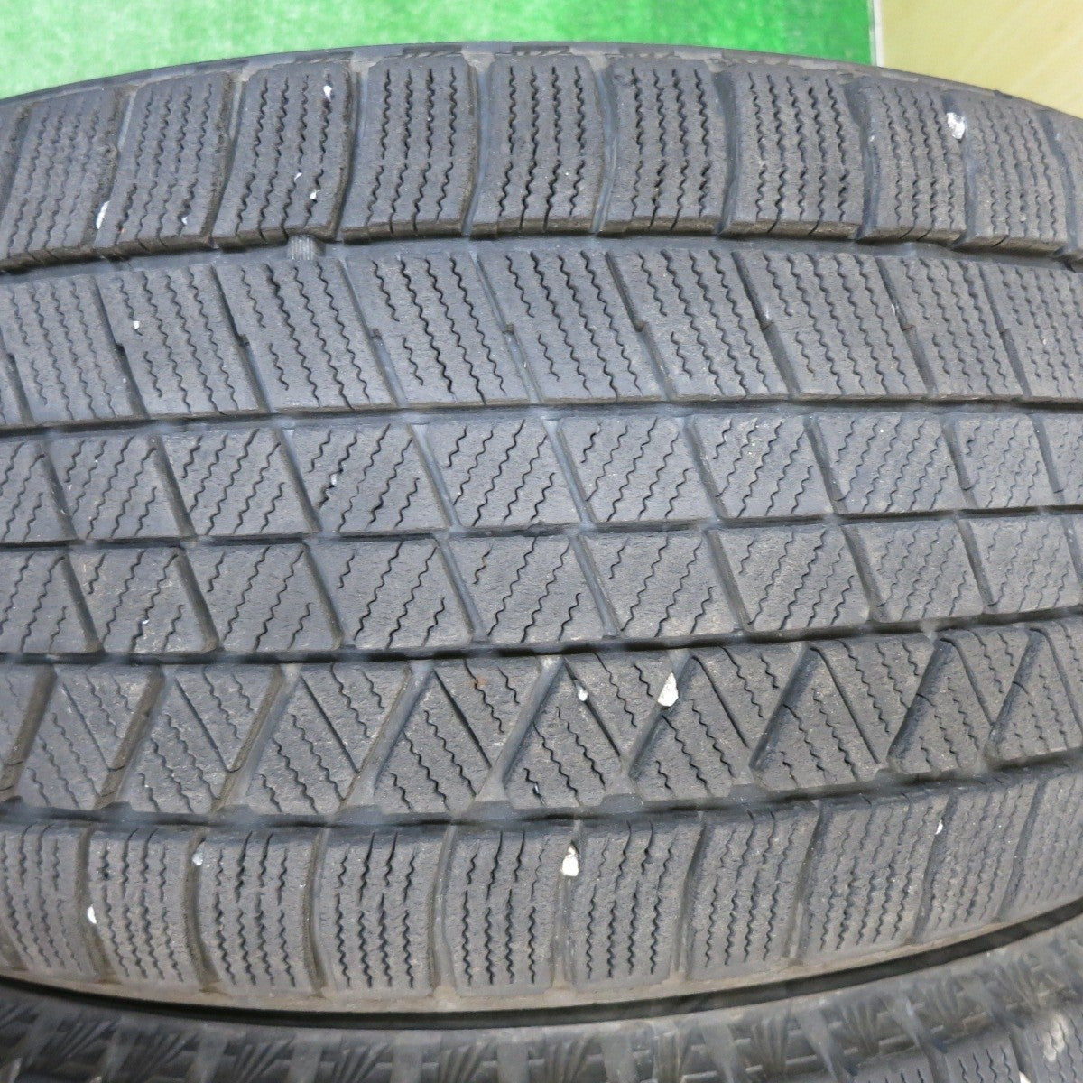 バリ溝！22年！キレイ！9分★スタッドレス 225/50R17 ブリヂストン ブリザック VRX3 BALMINUM バルミナ 17インチ PCD114.3/5H★5031601TNス