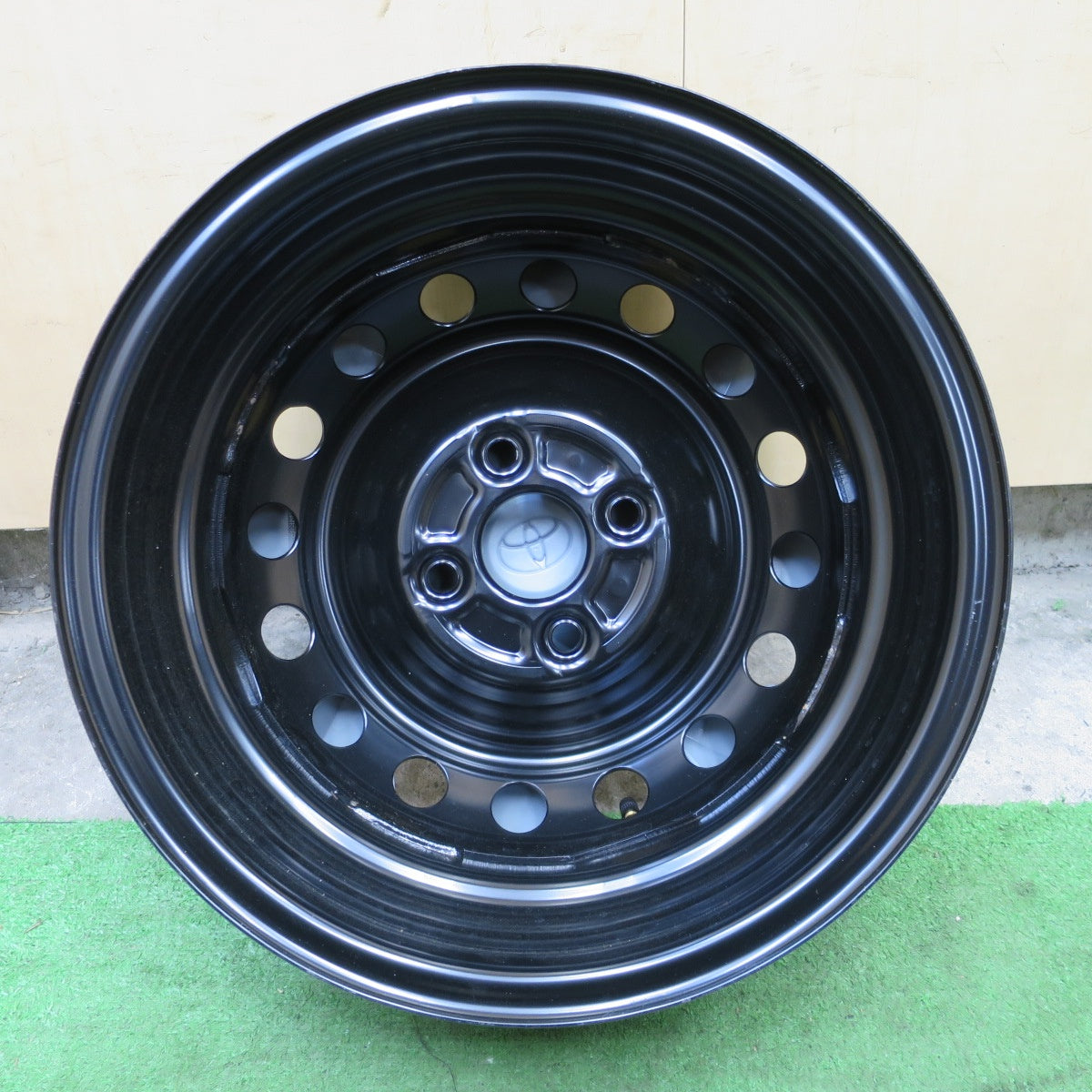 新車外し★トヨタ ヤリス 純正 スチール ホイール 14インチ 14×5.5J PCD100/4H★6060102NGホ