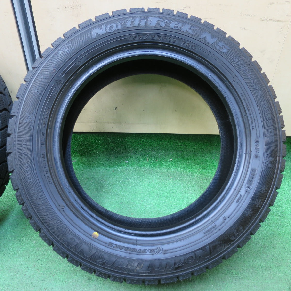 [送料無料] ほぼ未使用！22年★スタッドレス 155/65R13 オートバックス ノーストレック N5 タイヤ 13インチ ライフ モコ アルト ワゴンR ミラ ムーブ 等★5011506イスタ