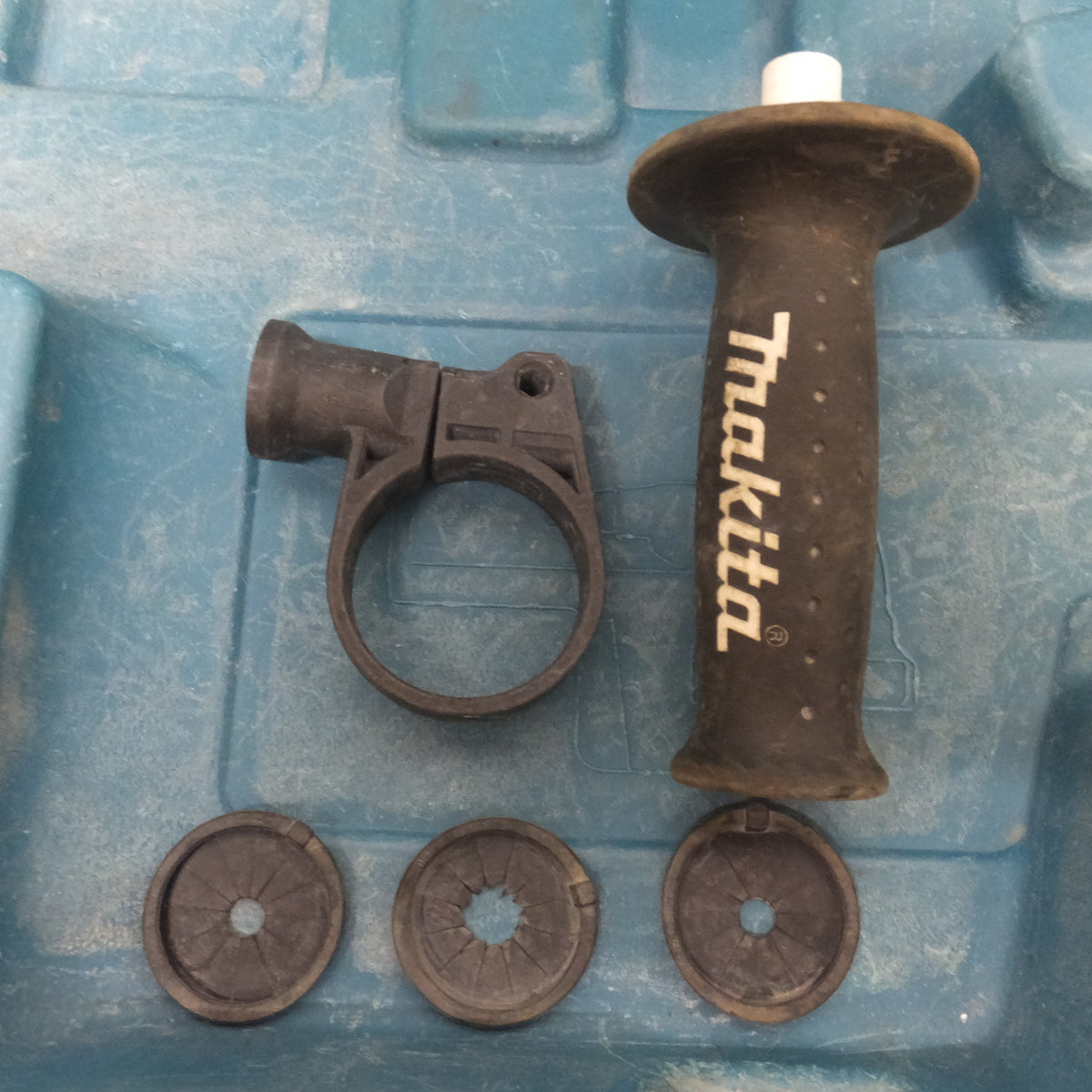現状品★マキタ makita 24mm 充電式ハンマドリル HR242DRFXV 18V 本体のみ★