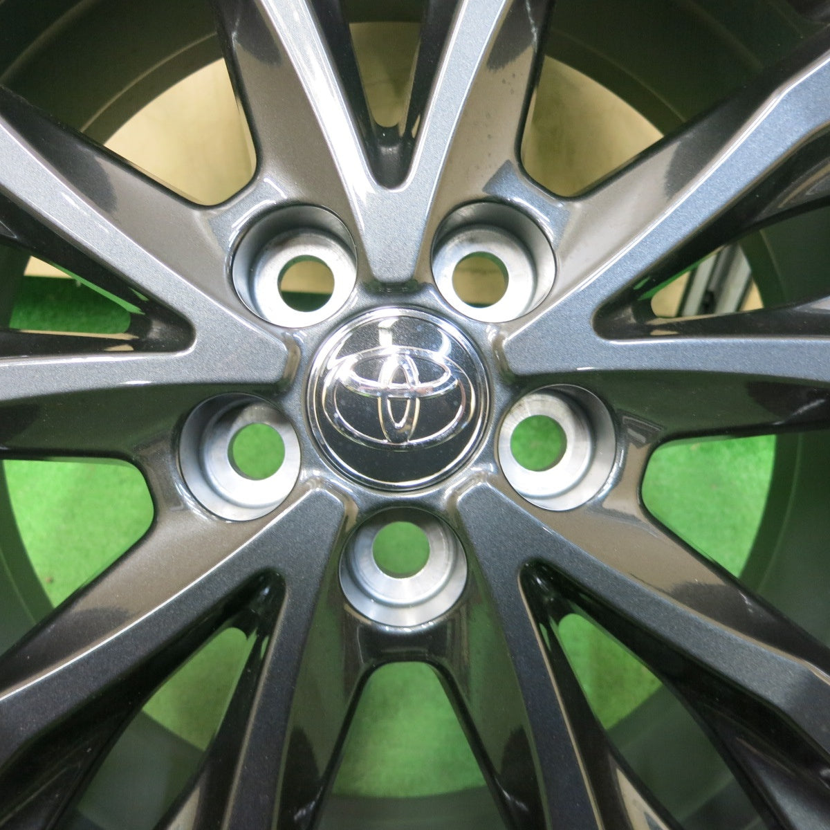 [送料無料] 新車外し★トヨタ カローラ ツーリング W×B 純正 ホイール 17インチ 17×7.5J PCD100/5H★5031104ナホ