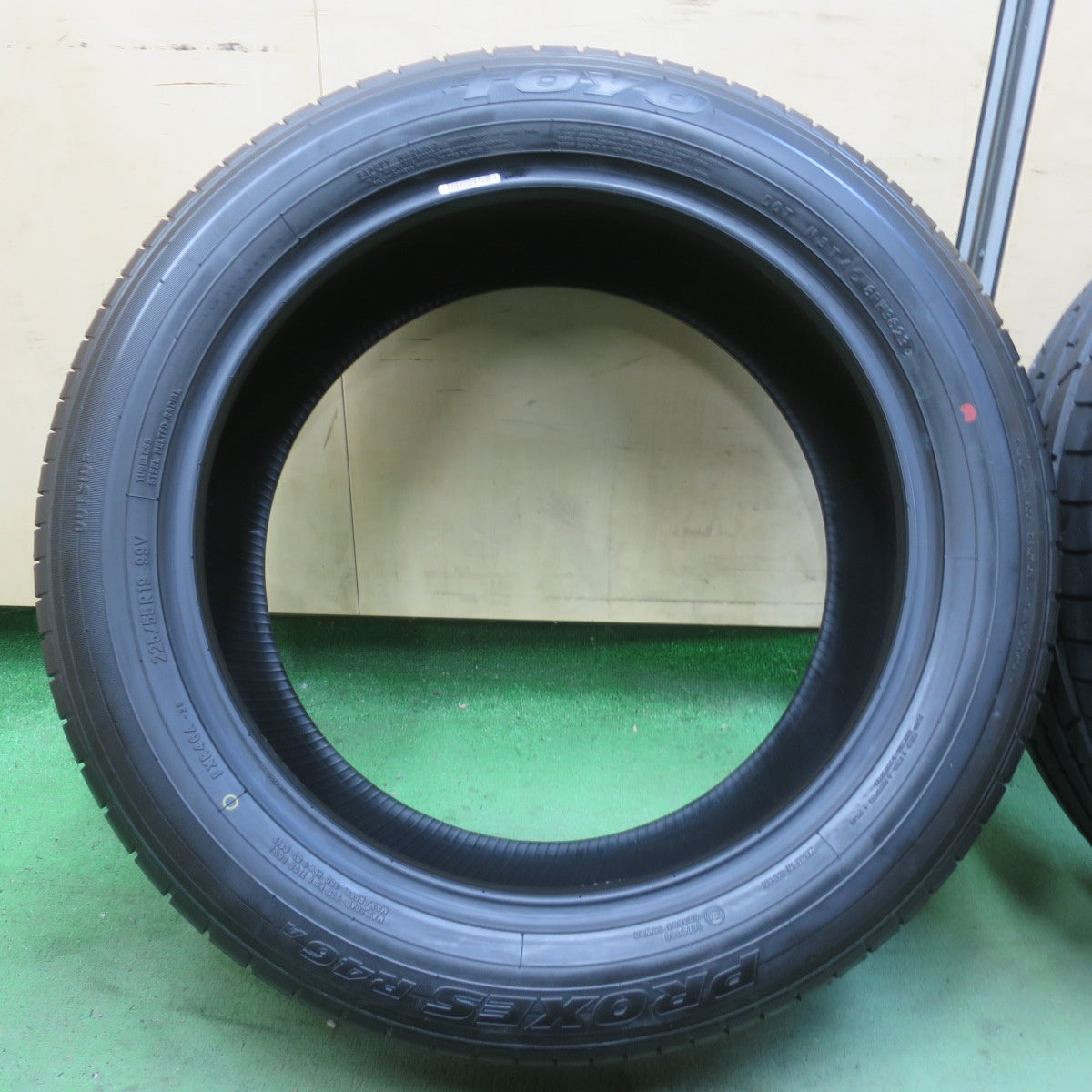 新車外し！23年★225/55R19 トーヨー プロクセス R46A タイヤ 19インチ ハリアー 40系 アルファード ヴェルファイア CX-5 CX-8 等★6031402イノタ
