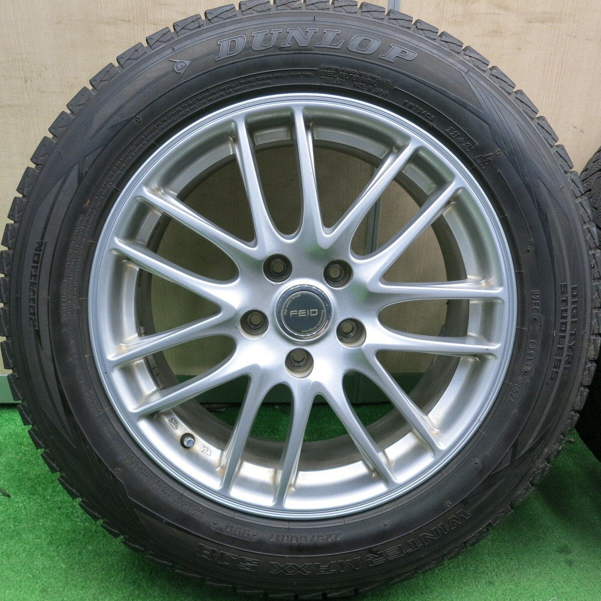バリ溝！8.5分★スタッドレス 225/60R17 ダンロップ ウインターマックス SJ8 FEID フェイド 17インチ PCD114.3/5H★5011204HAス