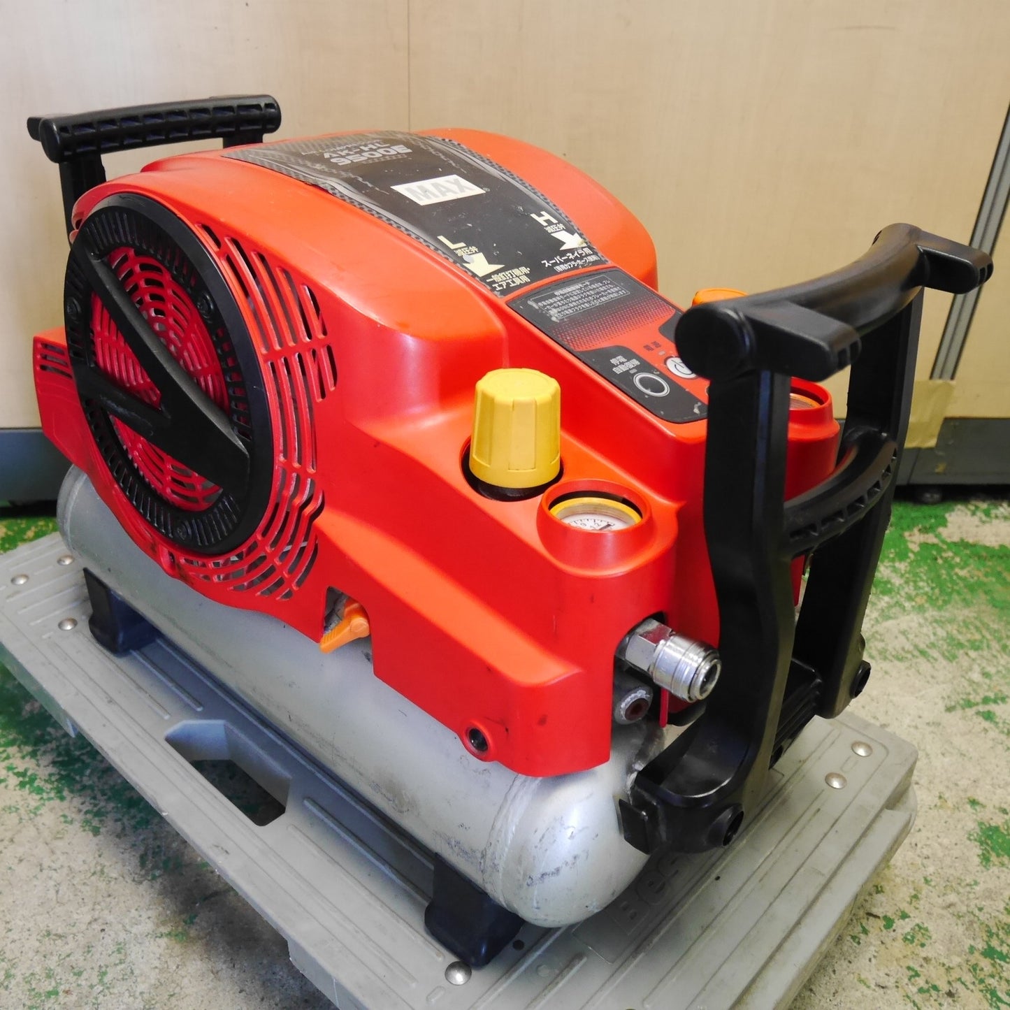 [送料無料] ☆MAX マックス スーパー エア コンプレッサー AK-HL9500E エアー ツール 工具☆