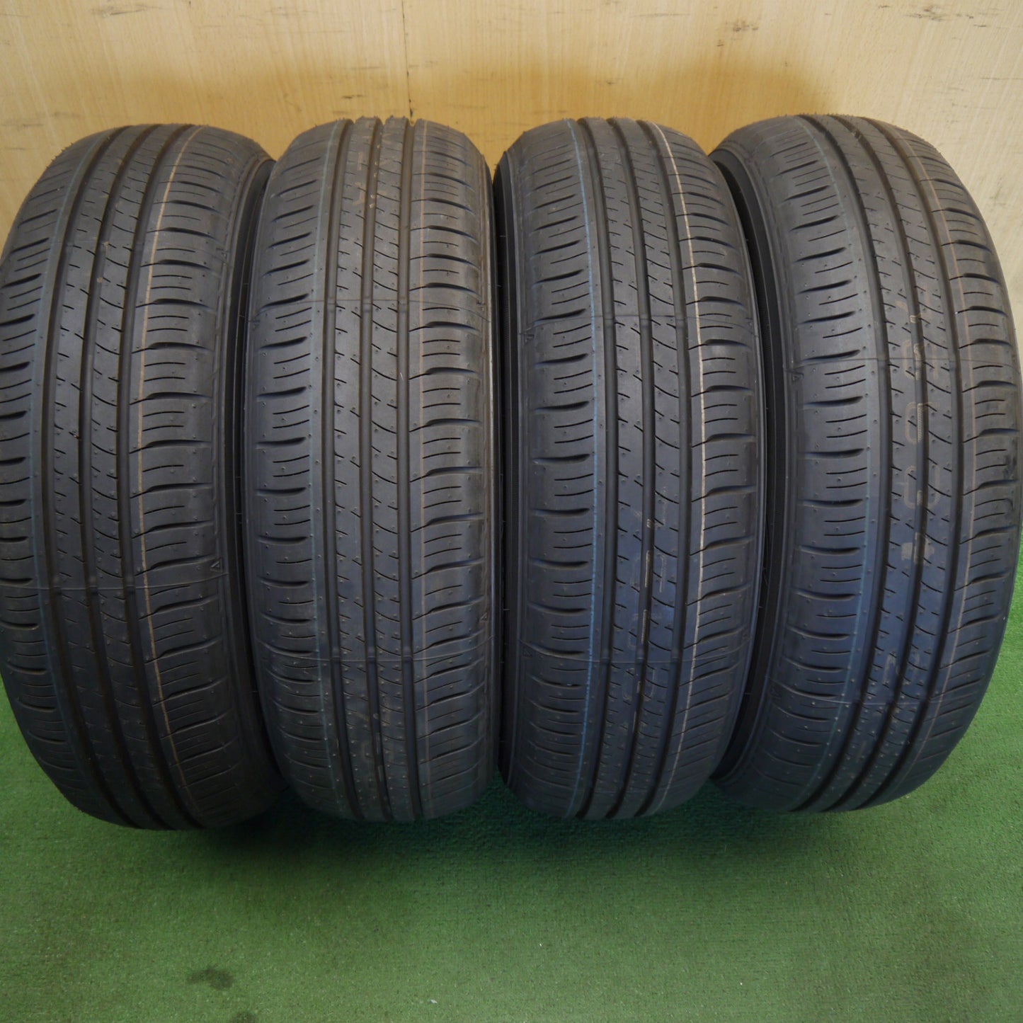 新車外し！26年★165/65R15 ダンロップ エナセーブ EC300+ タイヤ 15インチ タフト ソリオ デリカ D:2 等★6072102Hノタ