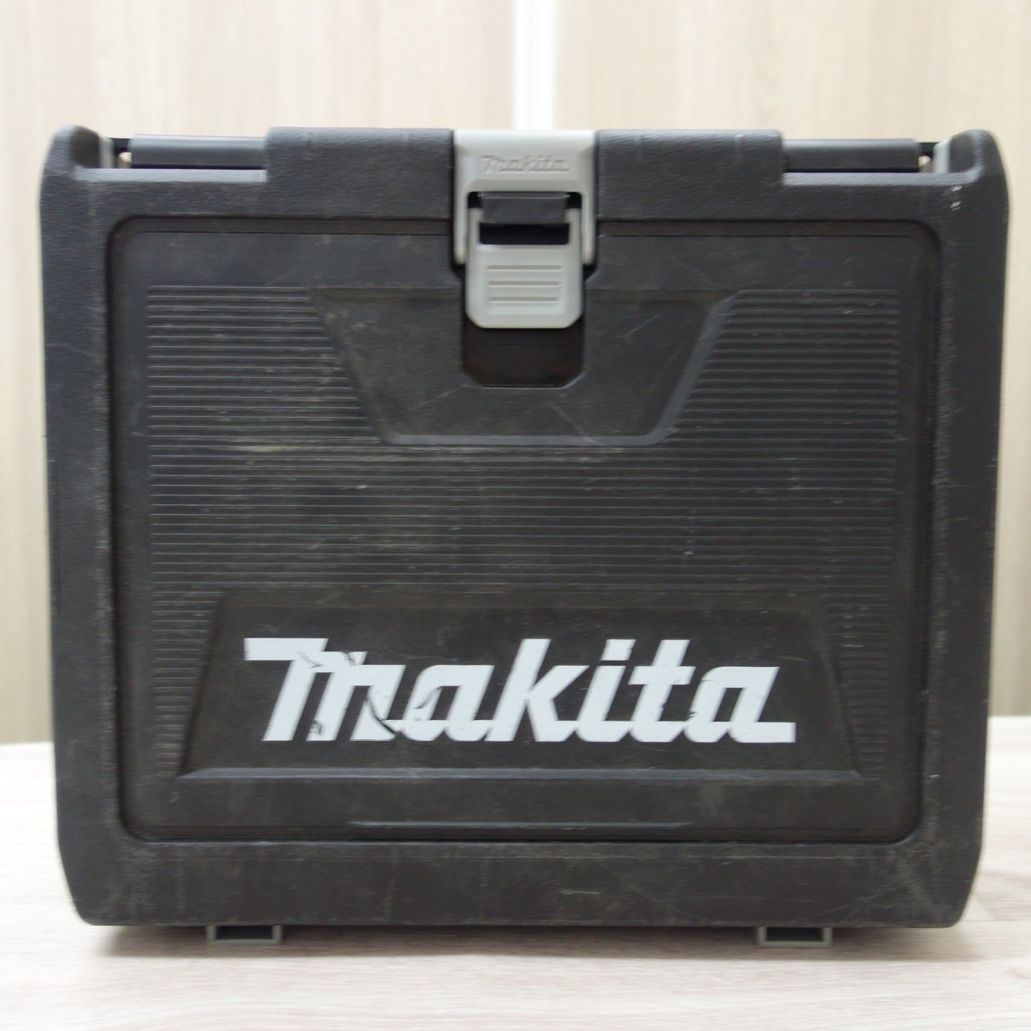 [送料無料] バッテリー2個☆makita マキタ インパクトドライバ TD173DRGXB 18V 6.0Ah バッテリー BL1860B ブラック 電動 工具 DIY 大工☆