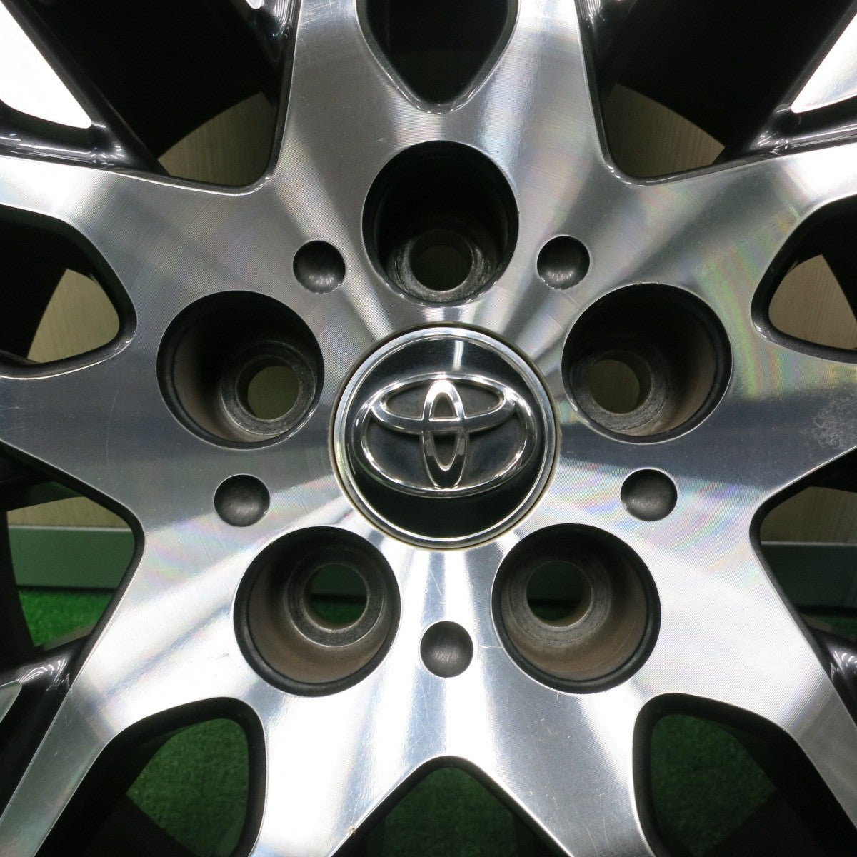 [送料無料] キレイ！22年★トヨタ 30系 ヴェルファイア アルファード 純正 235/50R18 ダンロップ ルマン5 LE MANS V 18インチ PCD114.3/5H★4121608TNノ