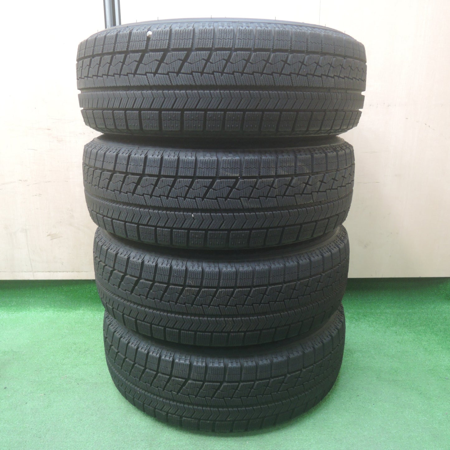 *送料無料* バリ溝！キレイ！9.5分以上★プリウス等 195/65R15 スタッドレス ブリヂストン ブリザック VRX TOPRUN トップラン 15インチ PCD100/5H★4032005SYス