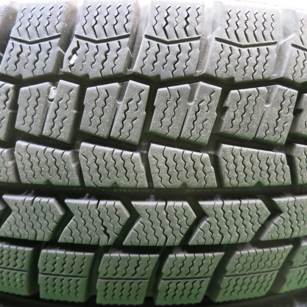 バリ溝！22年！9分★スタッドレス 165/60R15 ダンロップ ウインターマックス WM02 AZ SPORTS AZスポーツ 15インチ ソリオ ハスラー 等 PCD100/4H★5110813HAス