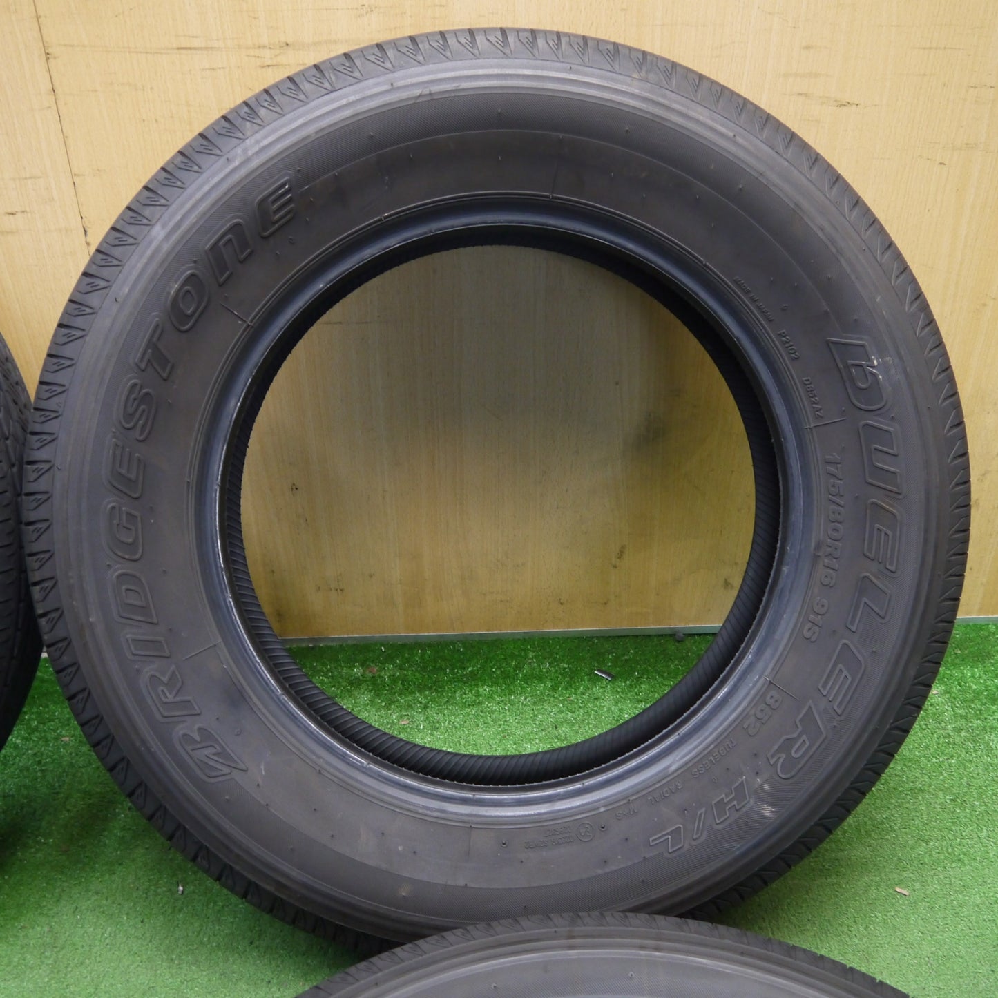 超バリ溝！25年！9.5分以上★ジムニー 等 175/80R16 ブリヂストン デューラー H/L 852 DUELER タイヤ 16インチ★6070801KKノタ