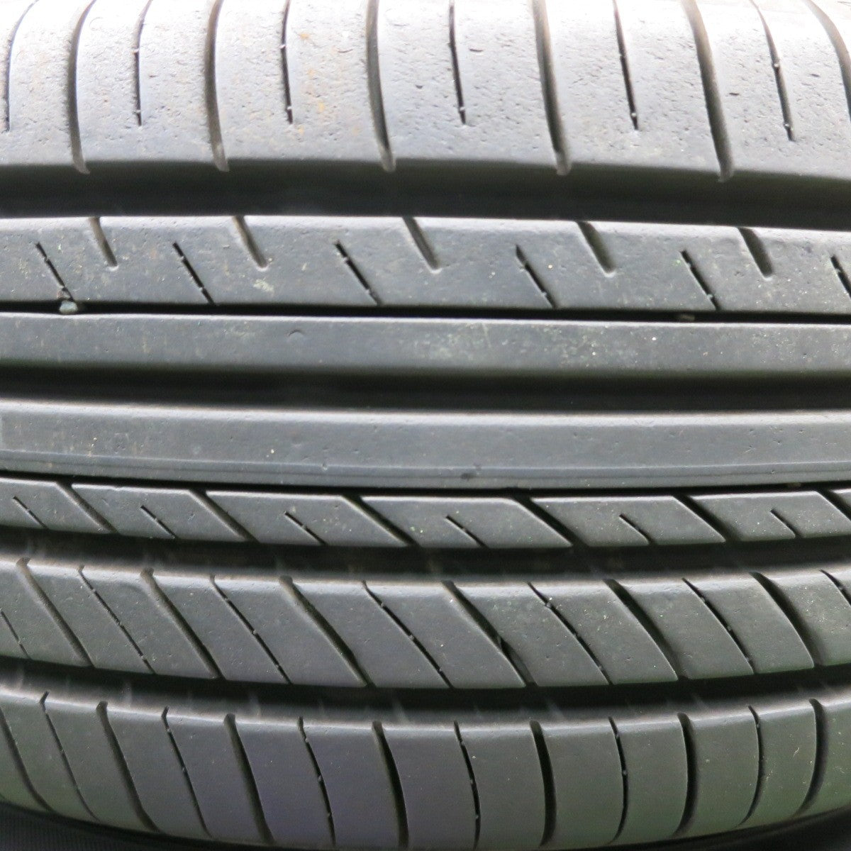 *送料無料* バリ溝！22年！9.5分★トヨタ アイシス 純正 195/65R15 ヨコハマ アドバン dB V552 15インチ PCD114.3/5H★4032404HAノ