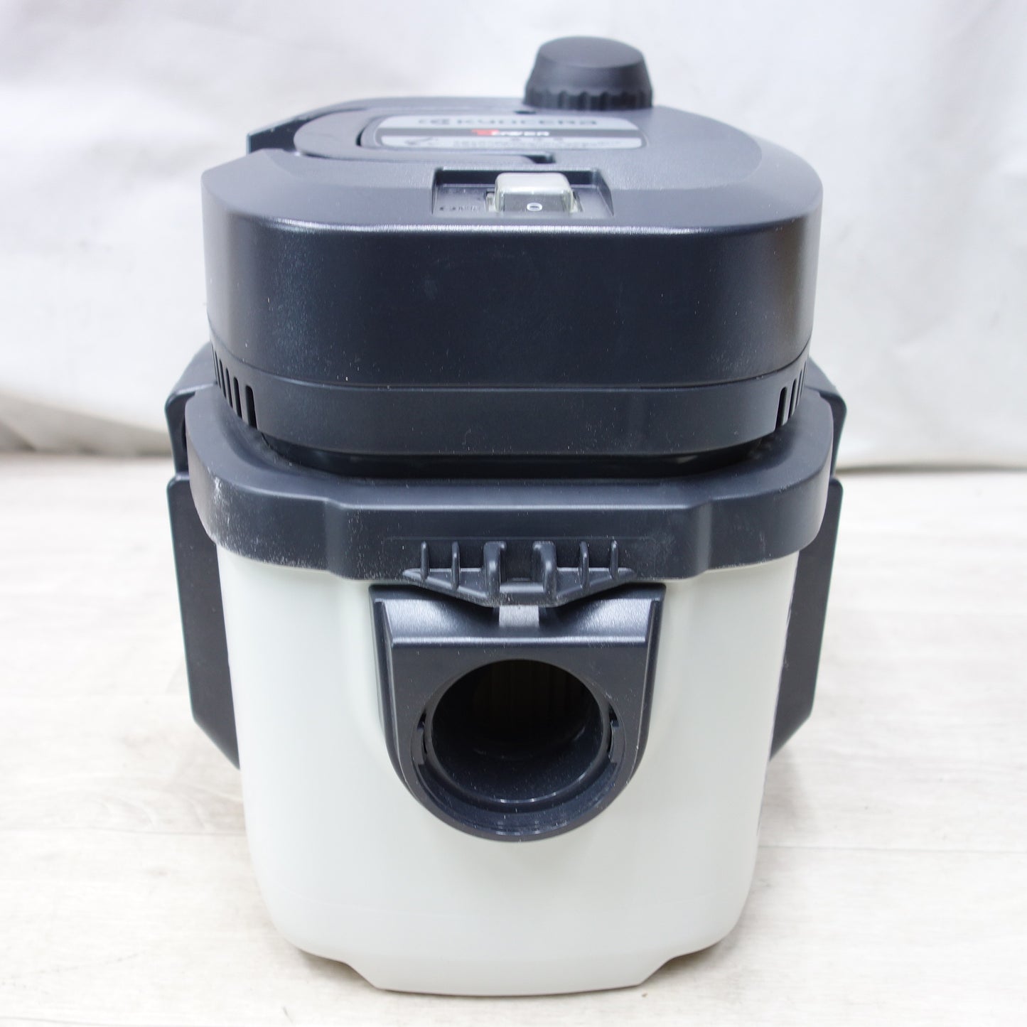 [送料無料] 美品◆リョービ 京セラ 集じん機 肩掛け タイプ 100V VC-51 集じん容量 5L 吸込仕事率 80W 乾湿両用 掃除機 箱付き KYOCERA◆