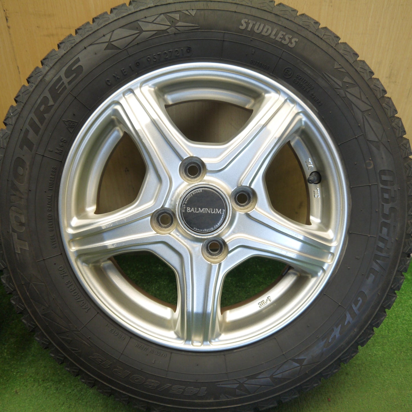 4本価格★スタッドレス 145/80R13 トーヨー オブザーブ GIZ2 BALMINUM VR5 バルミナ 13インチ PCD100/4H★6052509Hス