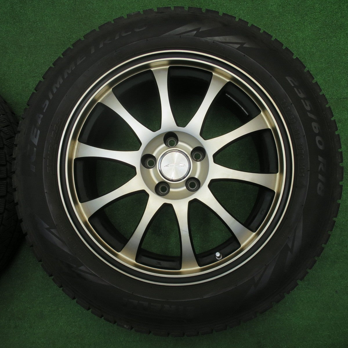 バリ溝！8.5分★アウディ Q5 等 ACE DESIGN 235/60R18 スタッドレス ピレリ アイスアシンメトリコ 18インチ PCD112/5H★5111701NJス