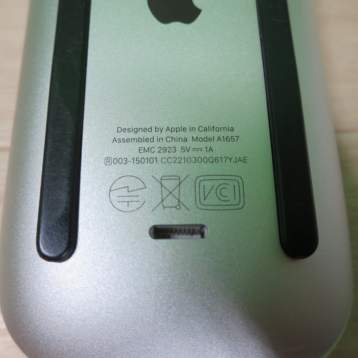 [送料無料] 3点まとめ売り☆Apple MAC MAGIC MOUSE A1296 A1657 ホワイト 白 ワイヤレス Multi-Touch 対応 アップル 現状品☆