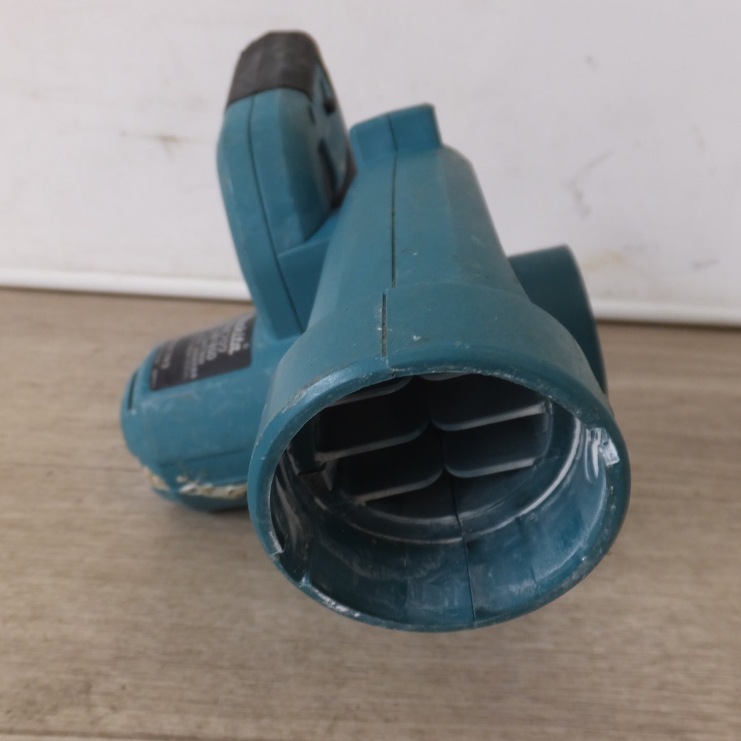 [送料無料] ★マキタ makita 充電式ブロワ UB185D 18V 本体のみ★