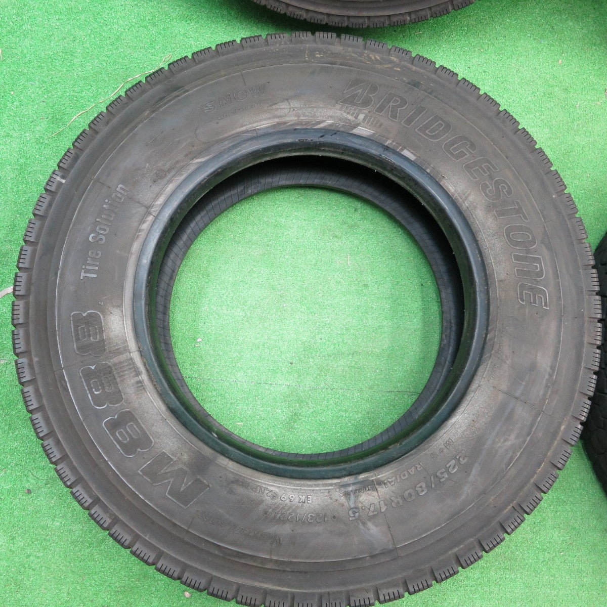 *送料無料* バリ溝！21年！9分★トラック タイヤ 225/80R17.5 123/122L ブリヂストン M888 ミックス オールシーズン 17.5インチ★4042402ナスタ