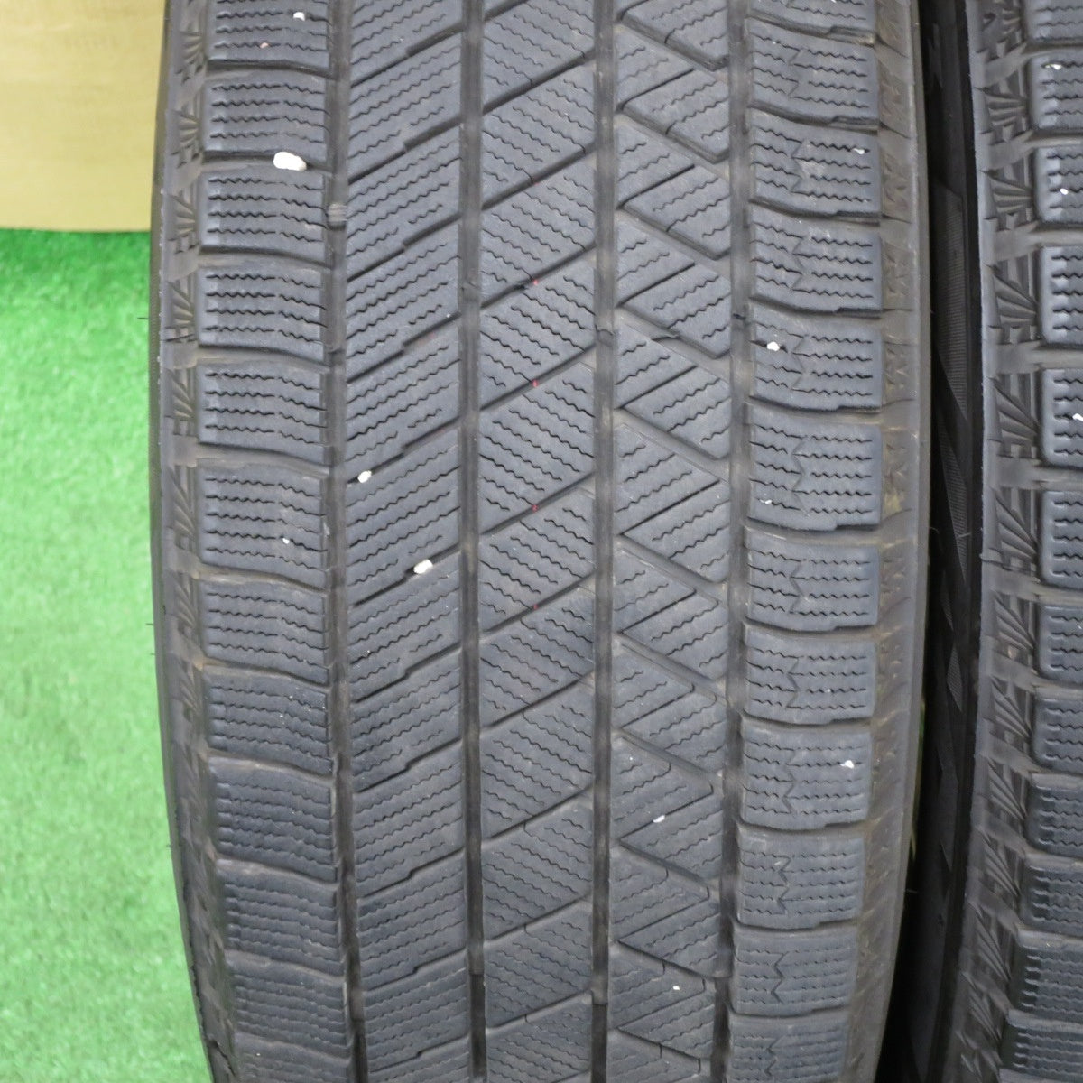 バリ溝！23年！キレイ！9.5分★スタッドレス 195/65R15 ブリヂストン ブリザック VRX3 BALMINUM TR10 バルミナ 15インチ PCD114.3/5H★6040306NKス