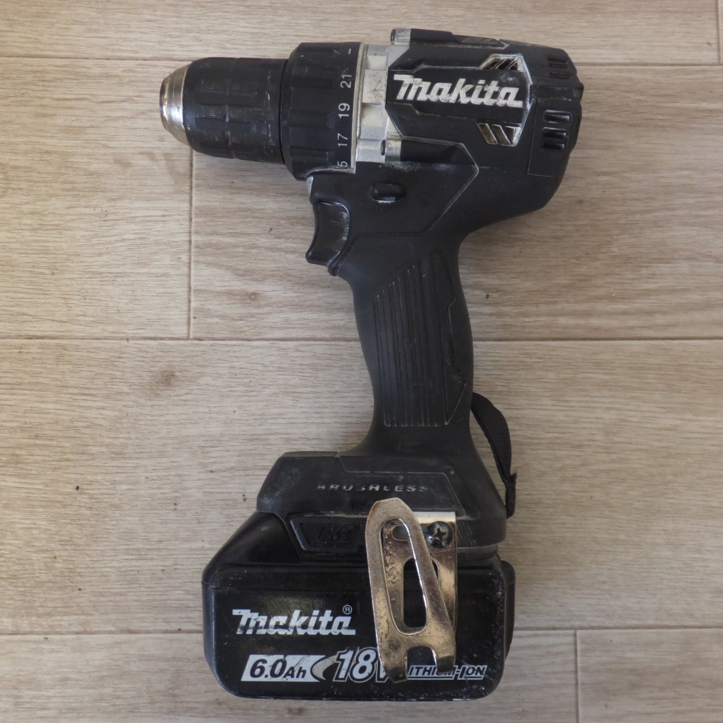 [送料無料] ★マキタ makita 充電式ドライバドリル DF484DRGXB 18V　バッテリ 1個★