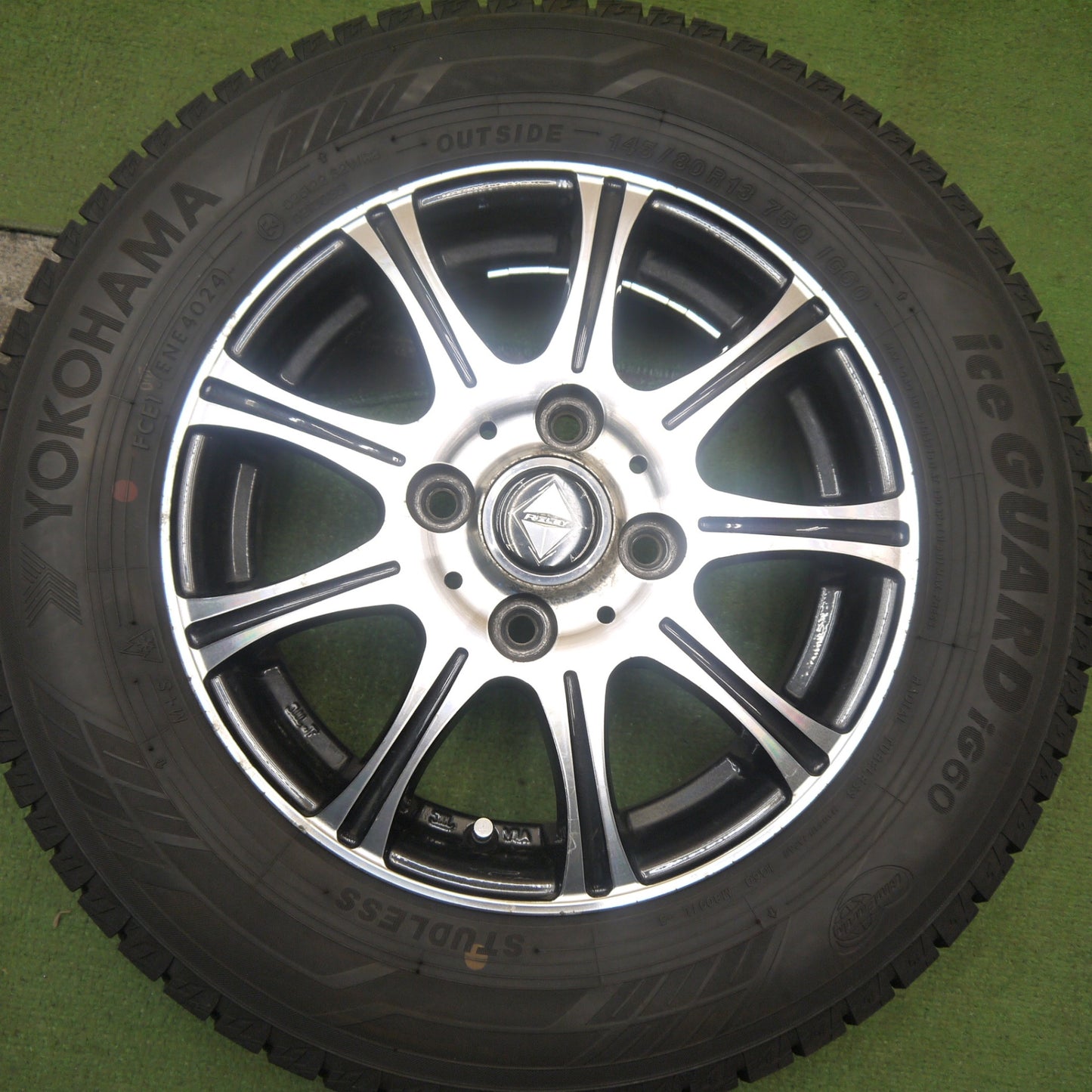 バリ溝！24年！9.5分以上★スタッドレス 145/80R13 ヨコハマ アイスガード iG60 RiZLEY ライツレー 13インチ PCD100/4H★5082703Hス