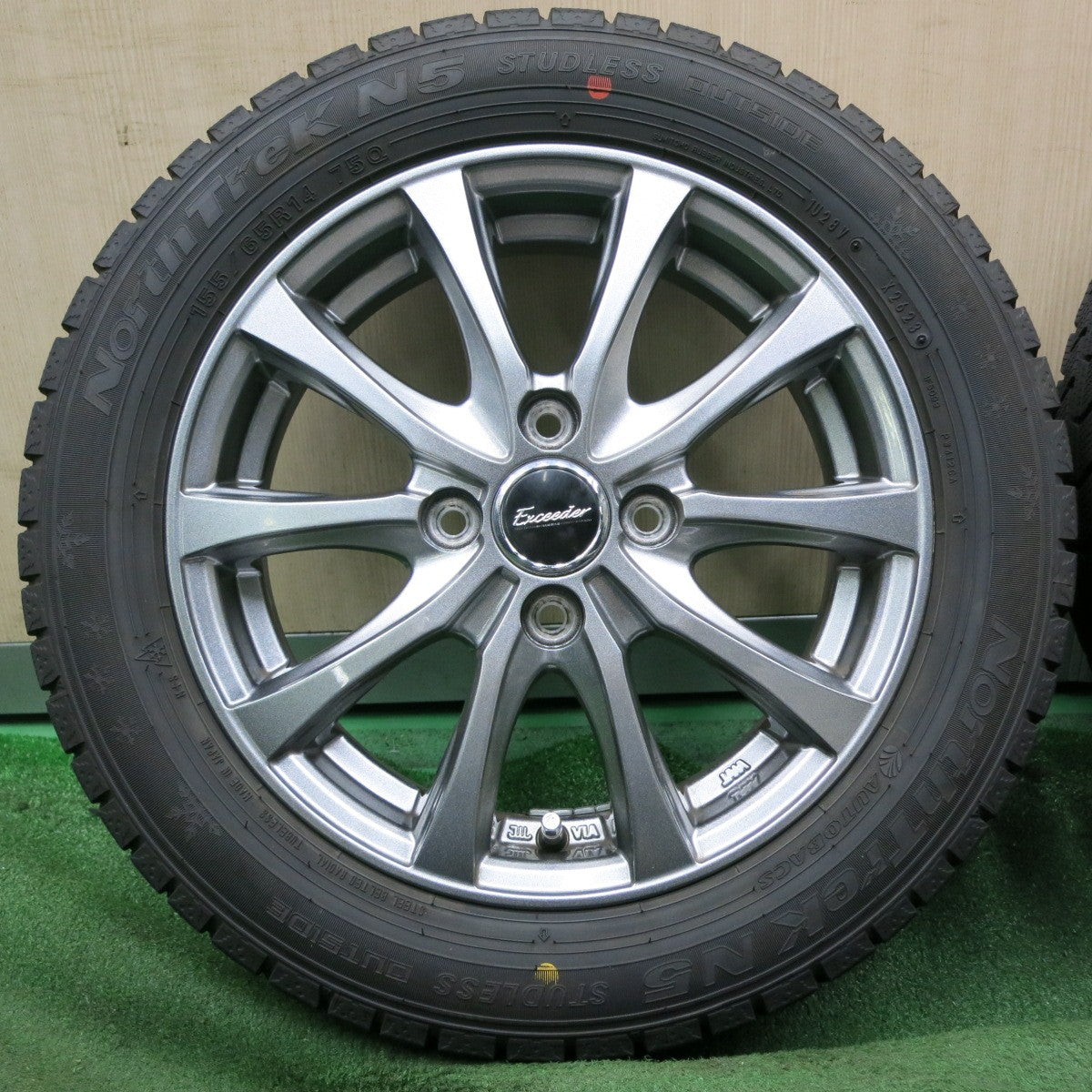 *送料無料* 超バリ溝！23年！ほぼ10分★スタッドレス 155/65R14 オートバックス ノーストレック N5 Exceeder エクシーダー 14インチ PCD100/4H★4061902NJス