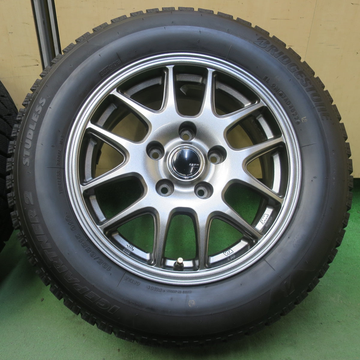 バリ溝！22年！キレイ！8.5分◎スタッドレス 195/65R15 ブリヂストン アイスパートナー2 ZACK JP-205 MONZA ザック モンツァ 15インチ PCD114.3/5H◎6100909イス