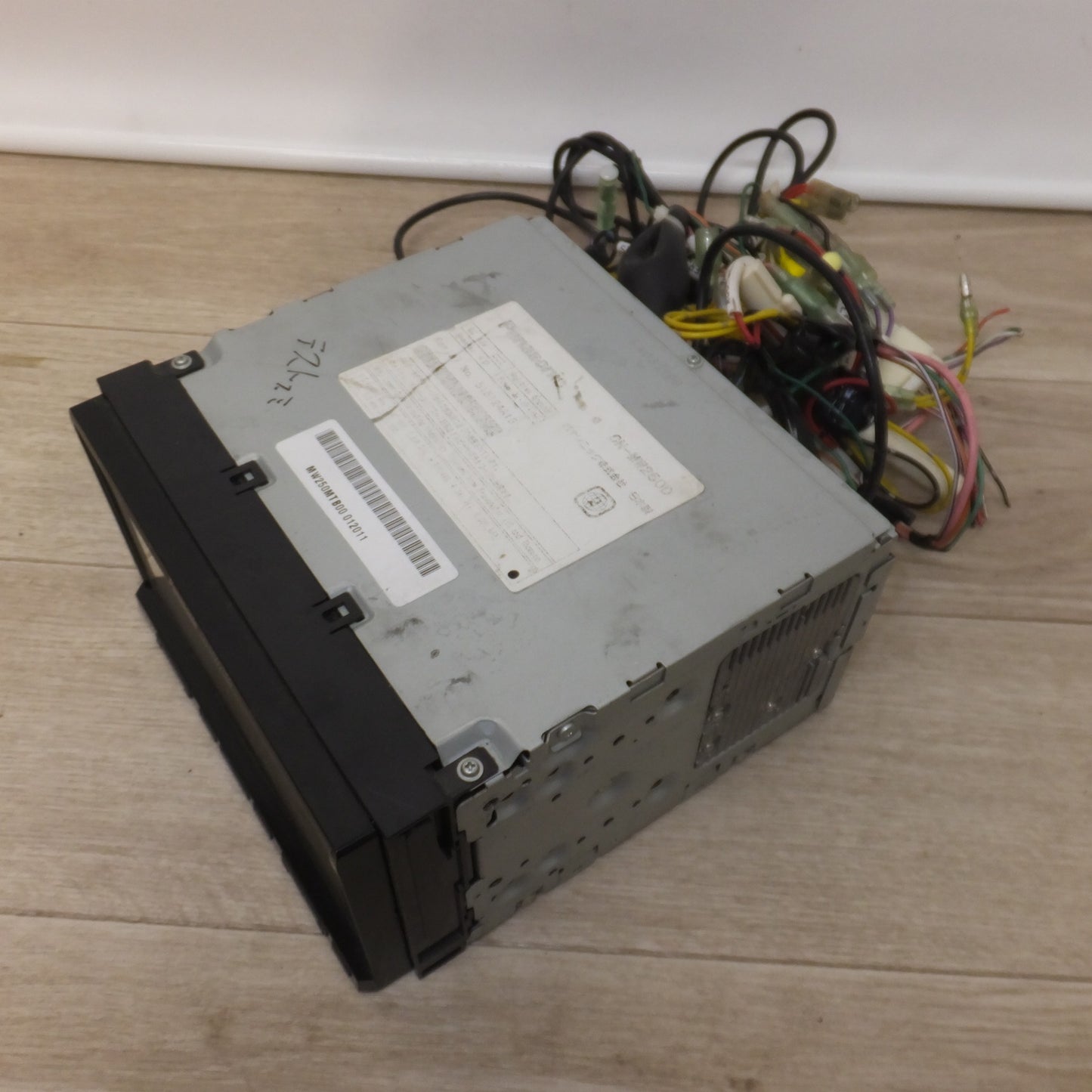 [送料無料] ★パナソニック Panasonic SDカーナビステーション CN-MW250D[29]★