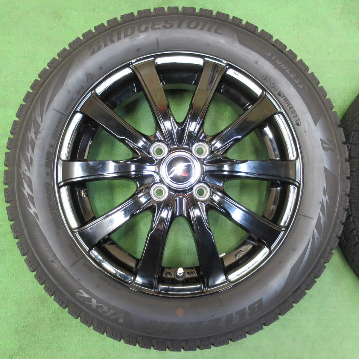 [送料無料] キレイ！21年★スタッドレス 165/65R15 ブリヂストン ブリザック VRX2 Fang ファング 15インチ PCD100/4H★4113009イス